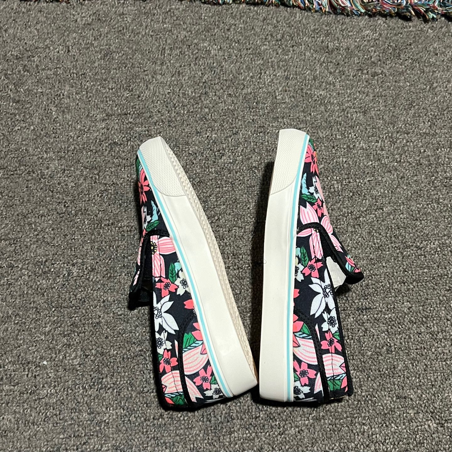 Nike Nike TOKI Aloha Floral Canvas Slip-on 6 Size US 6 / IT 36 - 4 Thumbnail