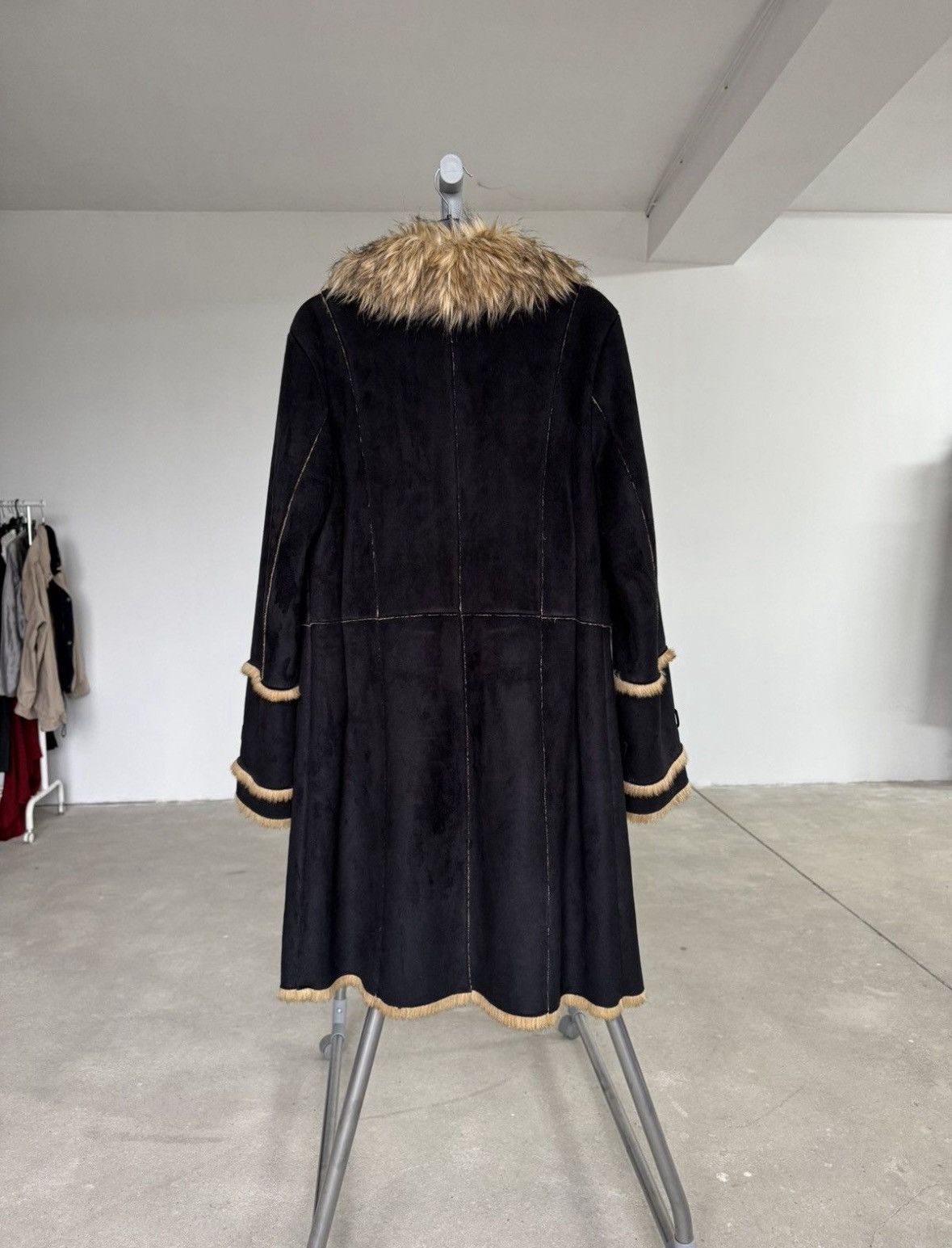 Balmain Vintage Balmain Sheepskin afgan penny lane coat Size S / US 4 / IT 40 - 7 Thumbnail