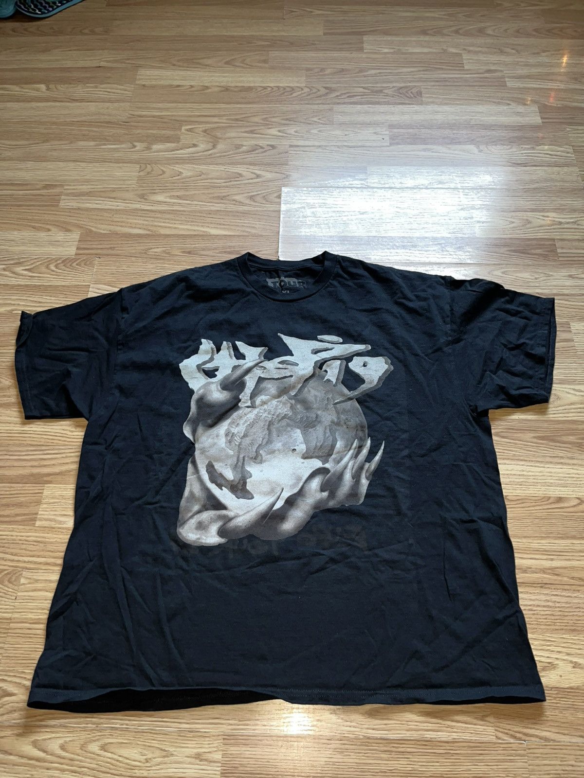Travis Scott Utopia World Tour Merch Tee Size US XL / EU 56 / 4 - 2 Thumbnail