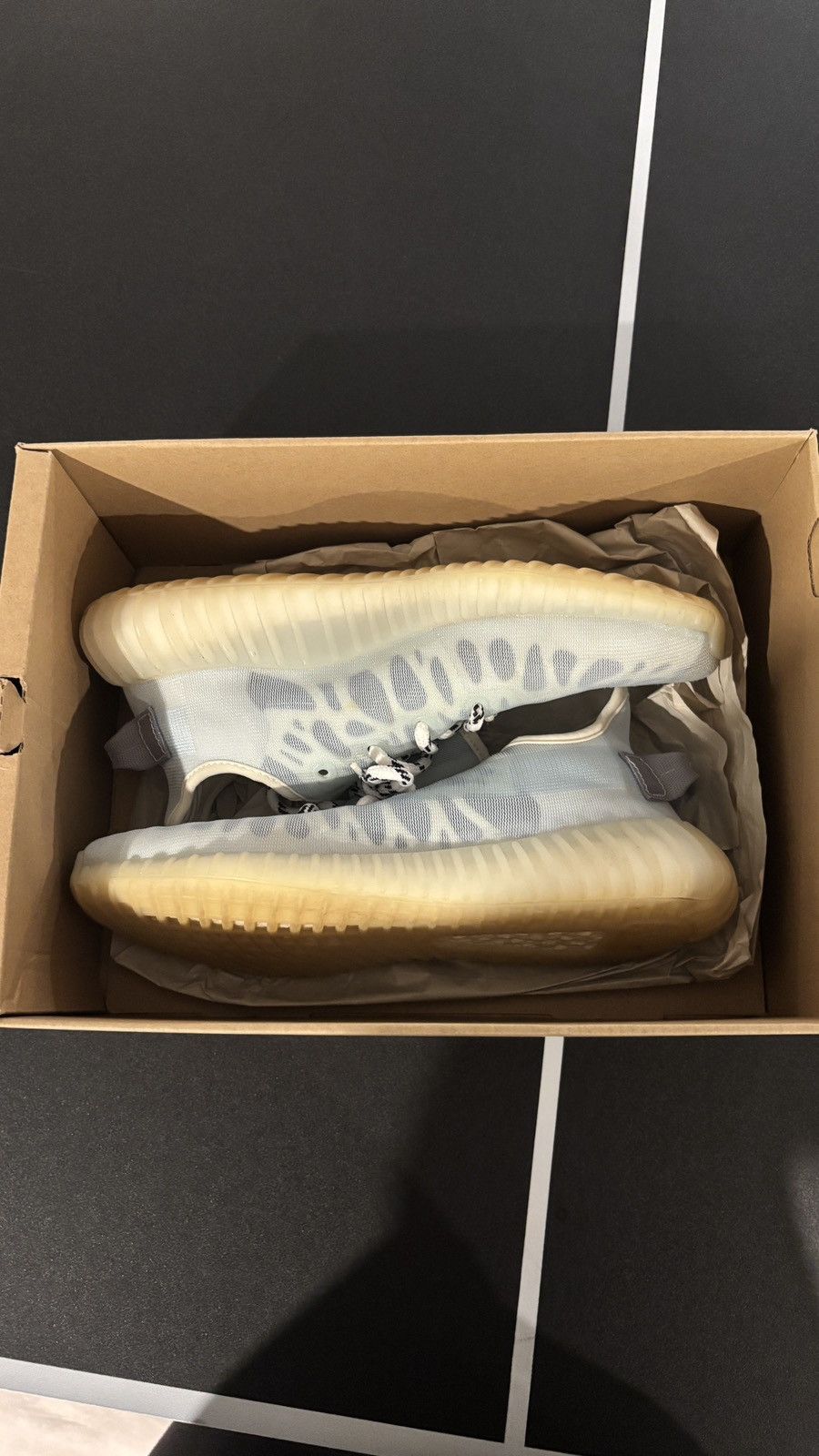 Yeezy Mono Ice Size US 6.5 / EU 39-40 - 1 Thumbnail