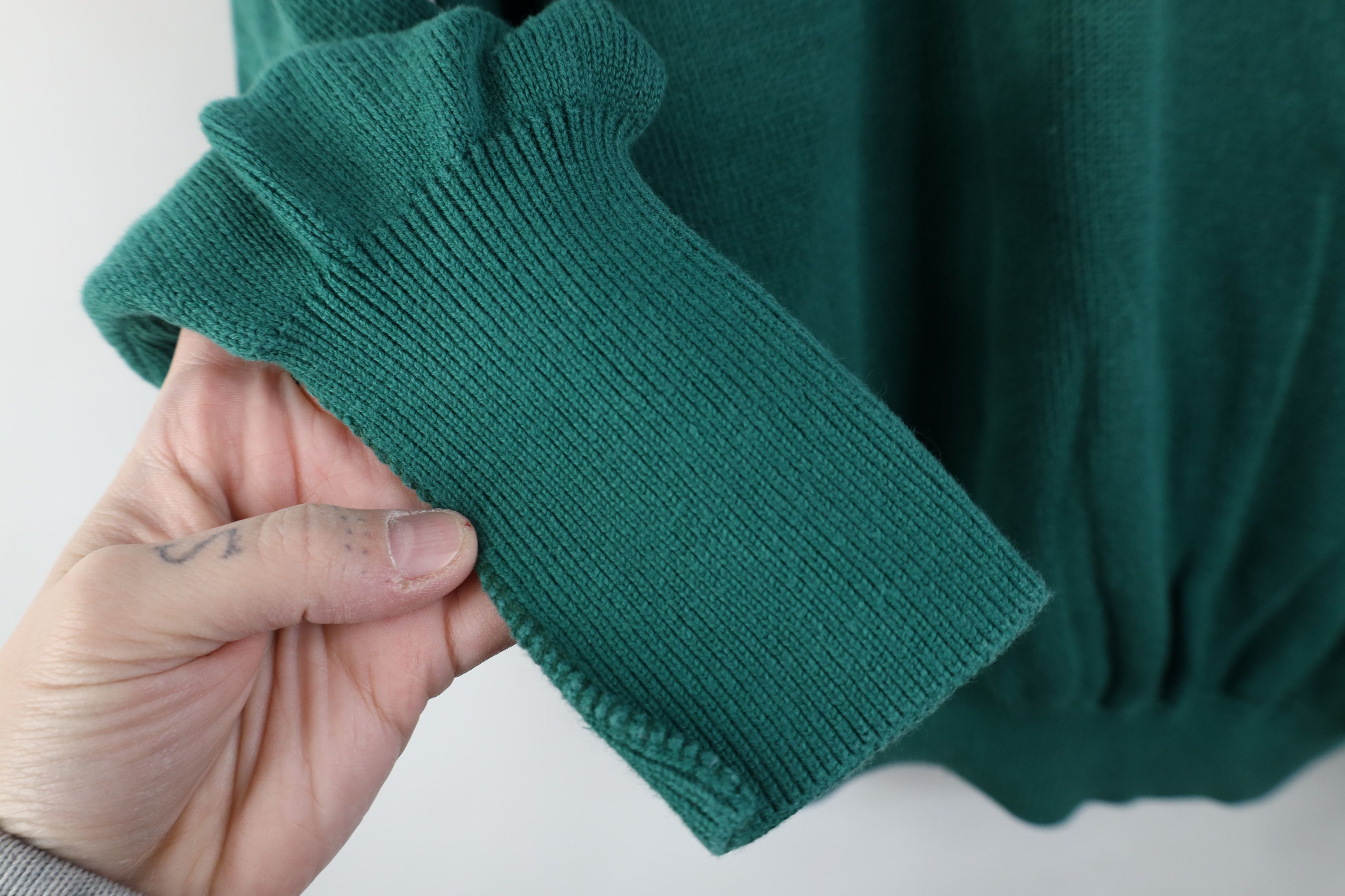 Izod Vintage 90s Izod Cotton Ribbed Knit V-Neck Sweater Green USA Size US L / EU 52-54 / 3 - 7 Thumbnail
