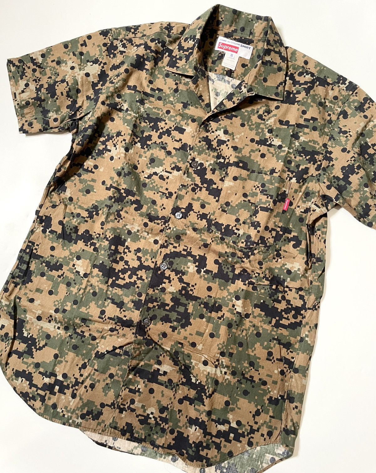 Comme des Garcons Supreme x CDG SHIRT SS13 digi camo camp shirt Size US S / EU 44-46 / 1 - 6 Thumbnail