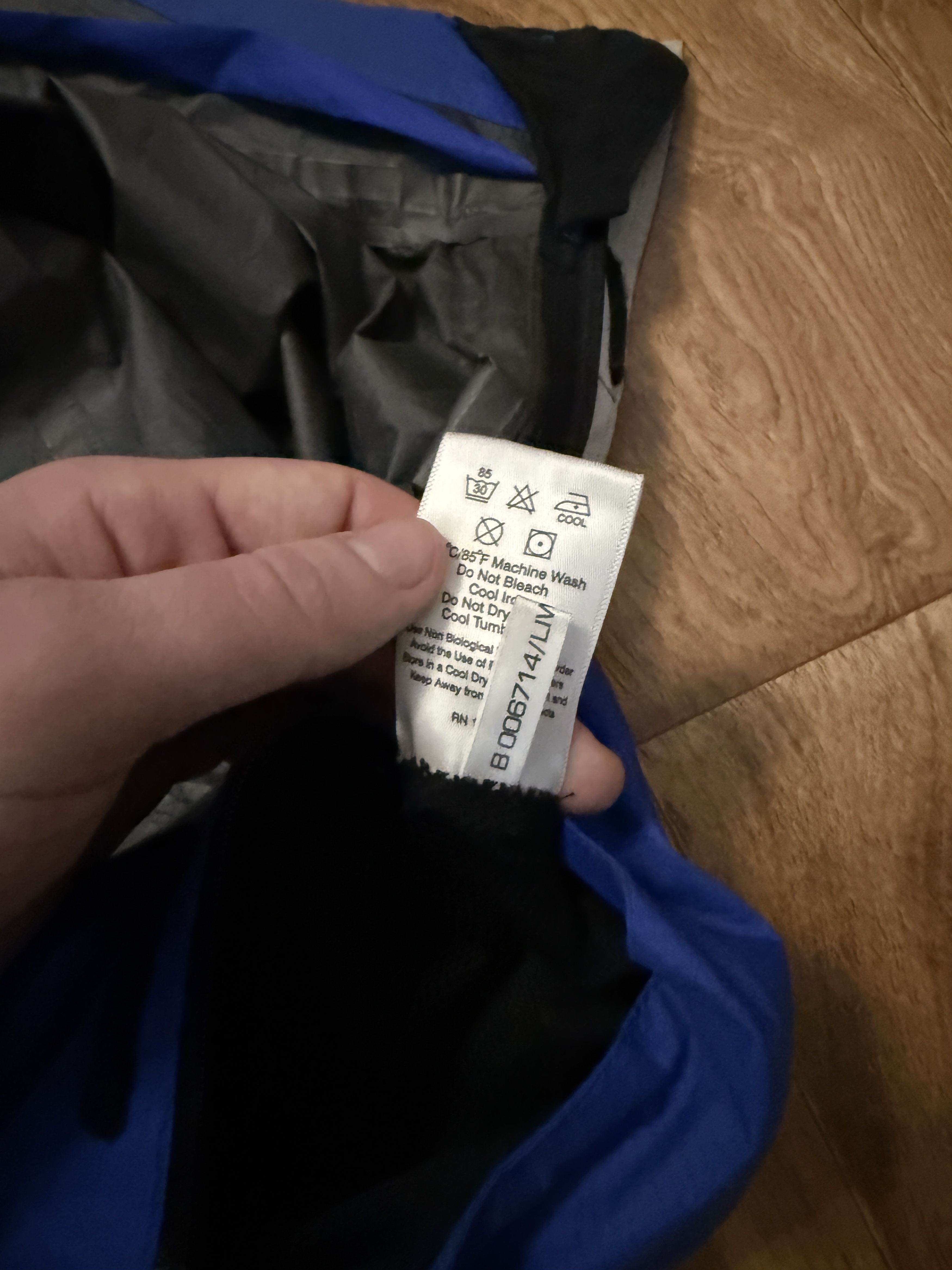 Berghaus Windbreaker Jacket Berghaus Extreme GoreTex Paclite Gorpcore Size US S / EU 44-46 / 1 - 9 Thumbnail