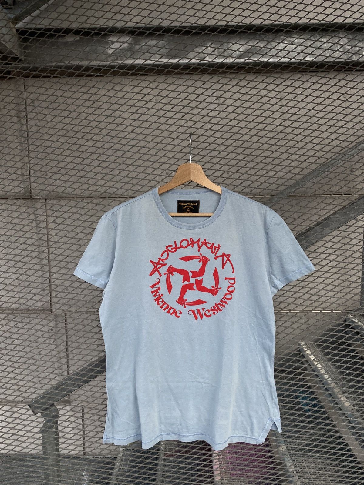 Vivienne Westwood Vivienne Westwood Logo T-Shirt Size US L / EU 52-54 / 3 - 1 Thumbnail