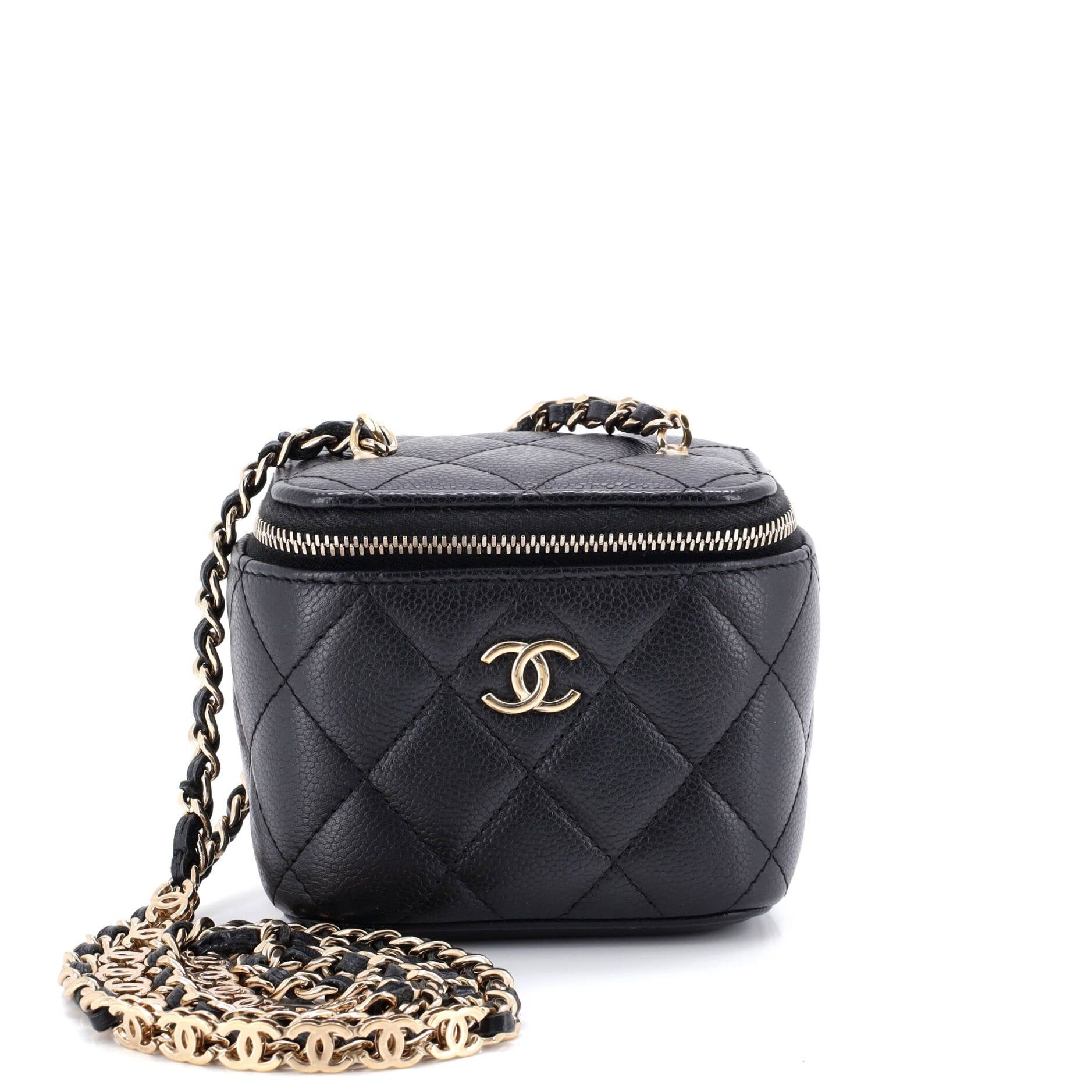 Chanel Tiny CC Link Vanity Case with Chain Size ONE SIZE - 1 Thumbnail