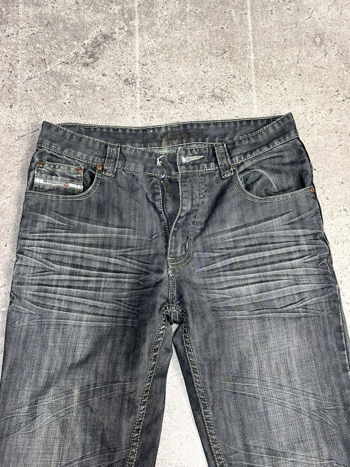 Diesel Vintage Diesel faded jeans Bontage cut Italy vintage style Size US 32 / EU 48 - 6 Thumbnail