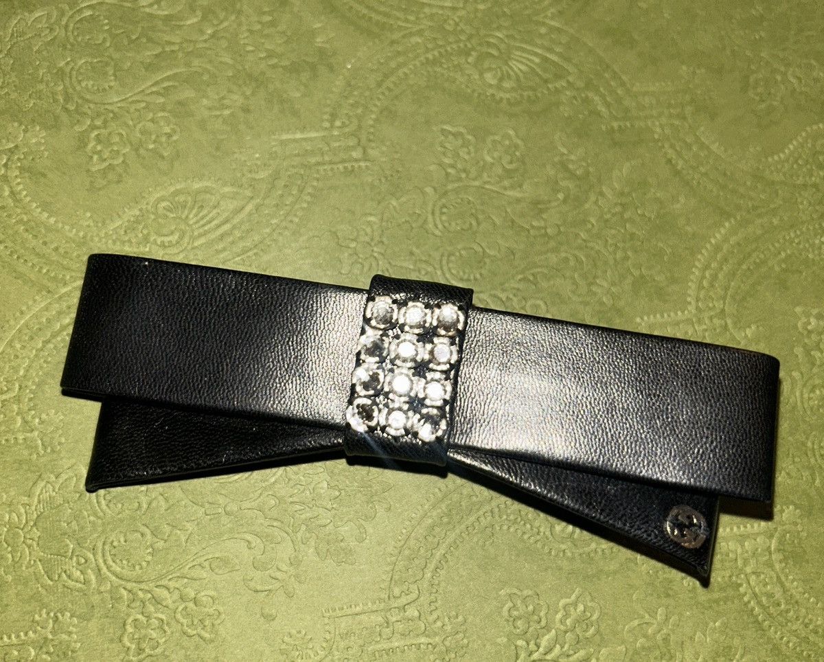 Gucci GUCCI Black Leather and Crystal Embellished Bow Hair Clip Size ONE SIZE - 3 Thumbnail