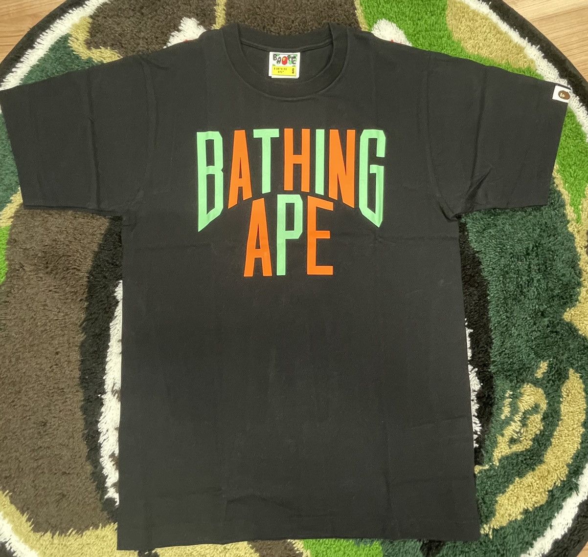 Bape BAPE COLORS NYC LOGO TEE Size US S / EU 44-46 / 1 - 1 Thumbnail