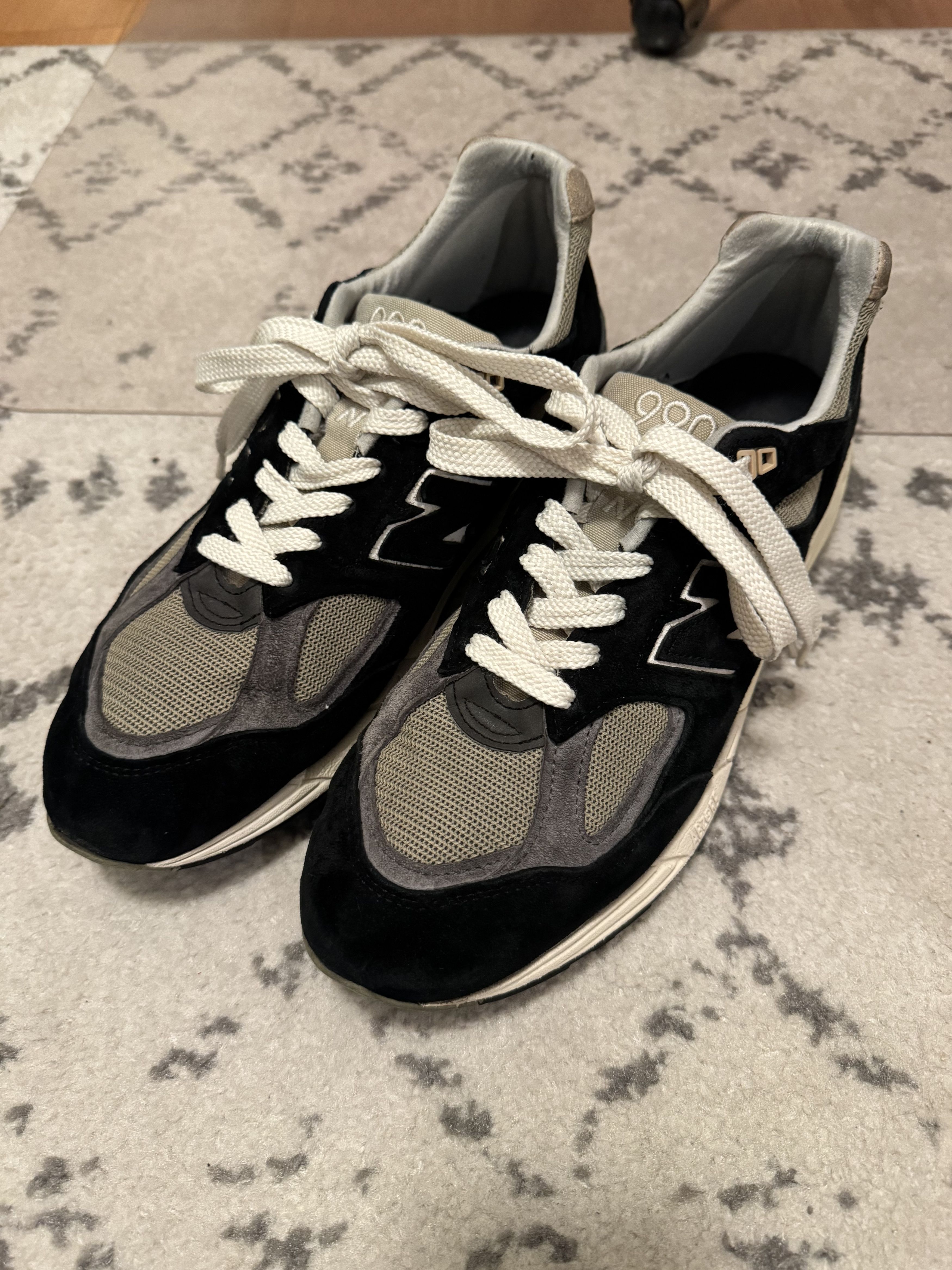 New Balance New Balance x Teddy Santis 990v2 Made in USA 'Black' Size US 10.5 / EU 43-44 - 3 Thumbnail
