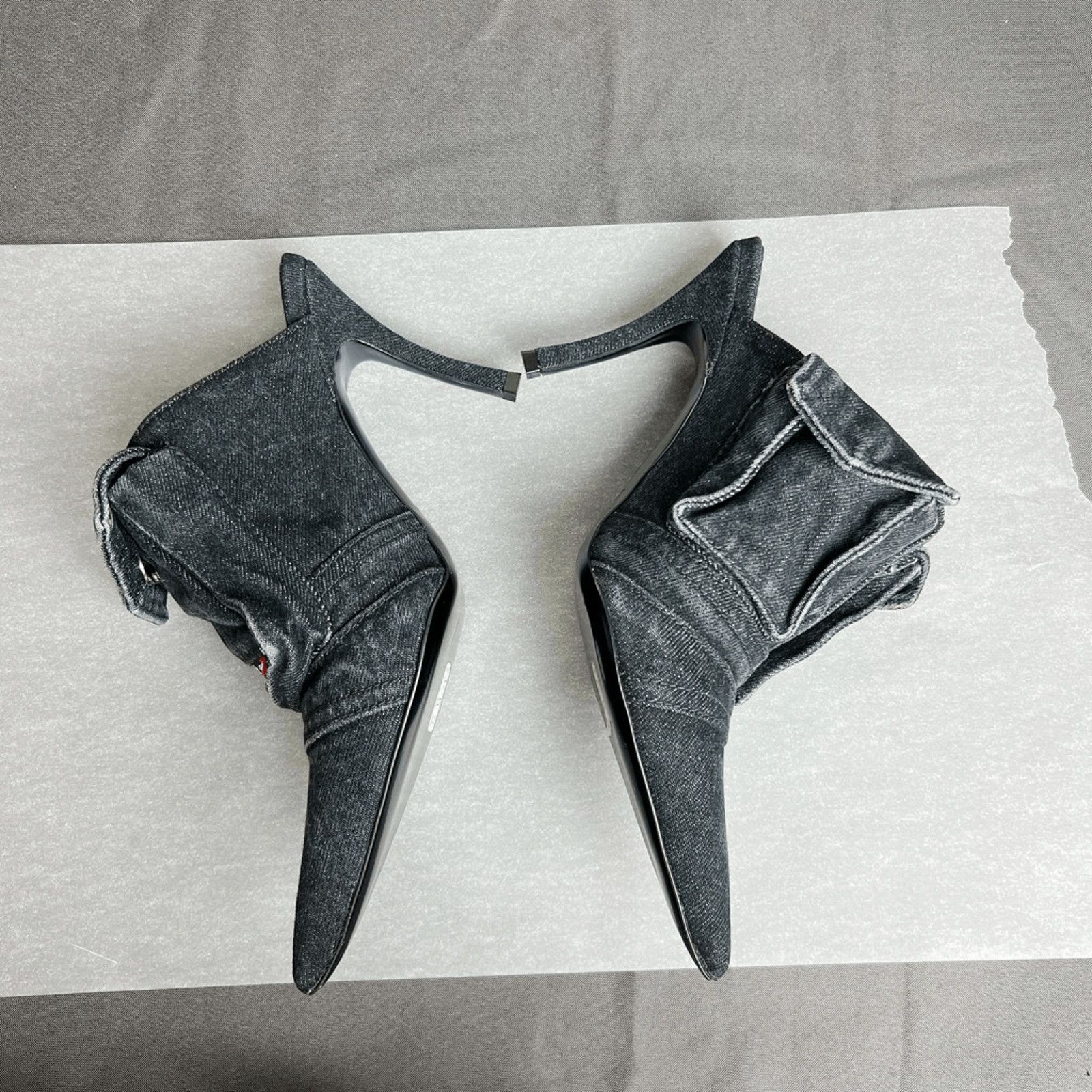 Diesel NWOT Diesel D-Venus Pocket Ml Denim Mule Size US 7.5 / IT 37.5 - 8 Thumbnail