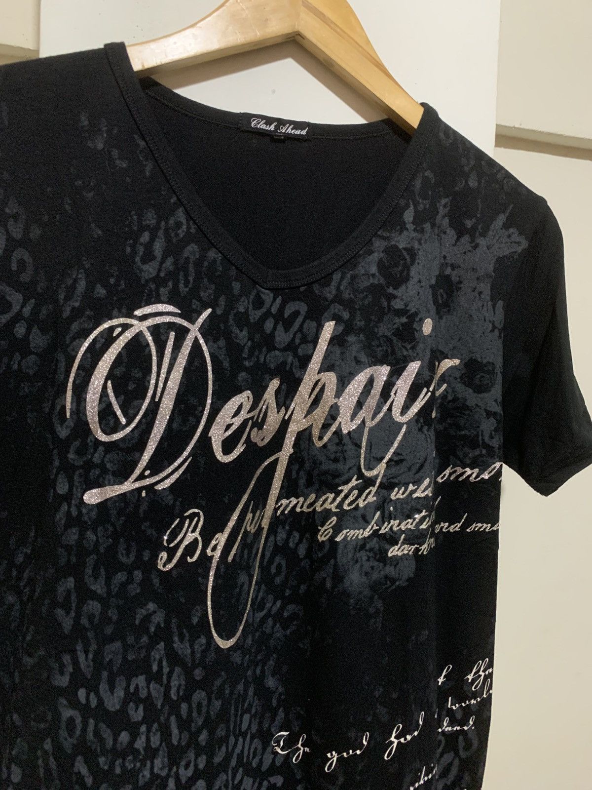 Japanese Brand Japanese Clash A Head Leopard Saint Laurent Style Tee Shirt Size US L / EU 52-54 / 3 - 9 Thumbnail