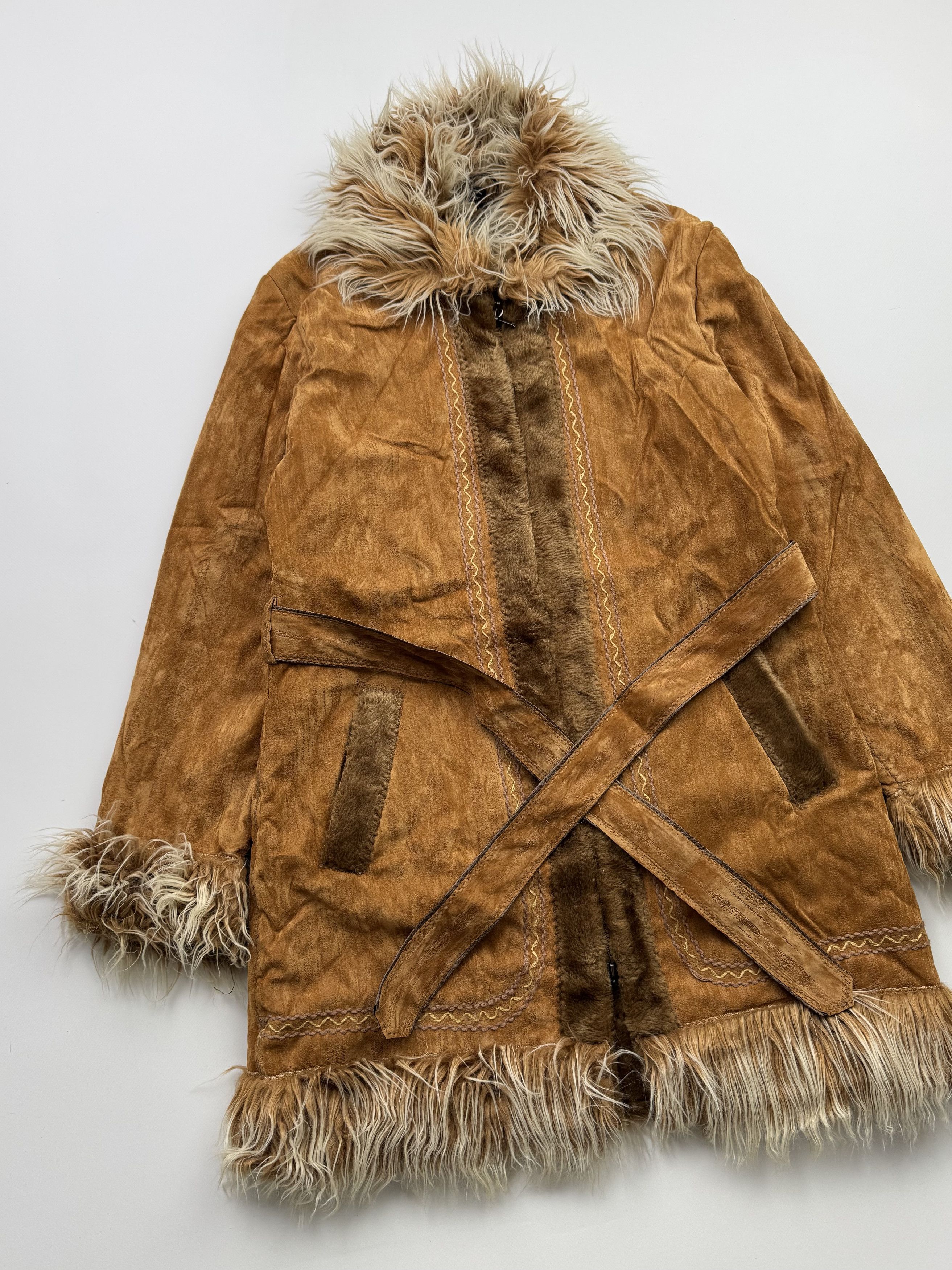 Japanese Brand Y2K Faux Sheepskin Coat With Faux Fur Details B327(V394)E2 Size M / US 6-8 / IT 42-44 - 2 Thumbnail