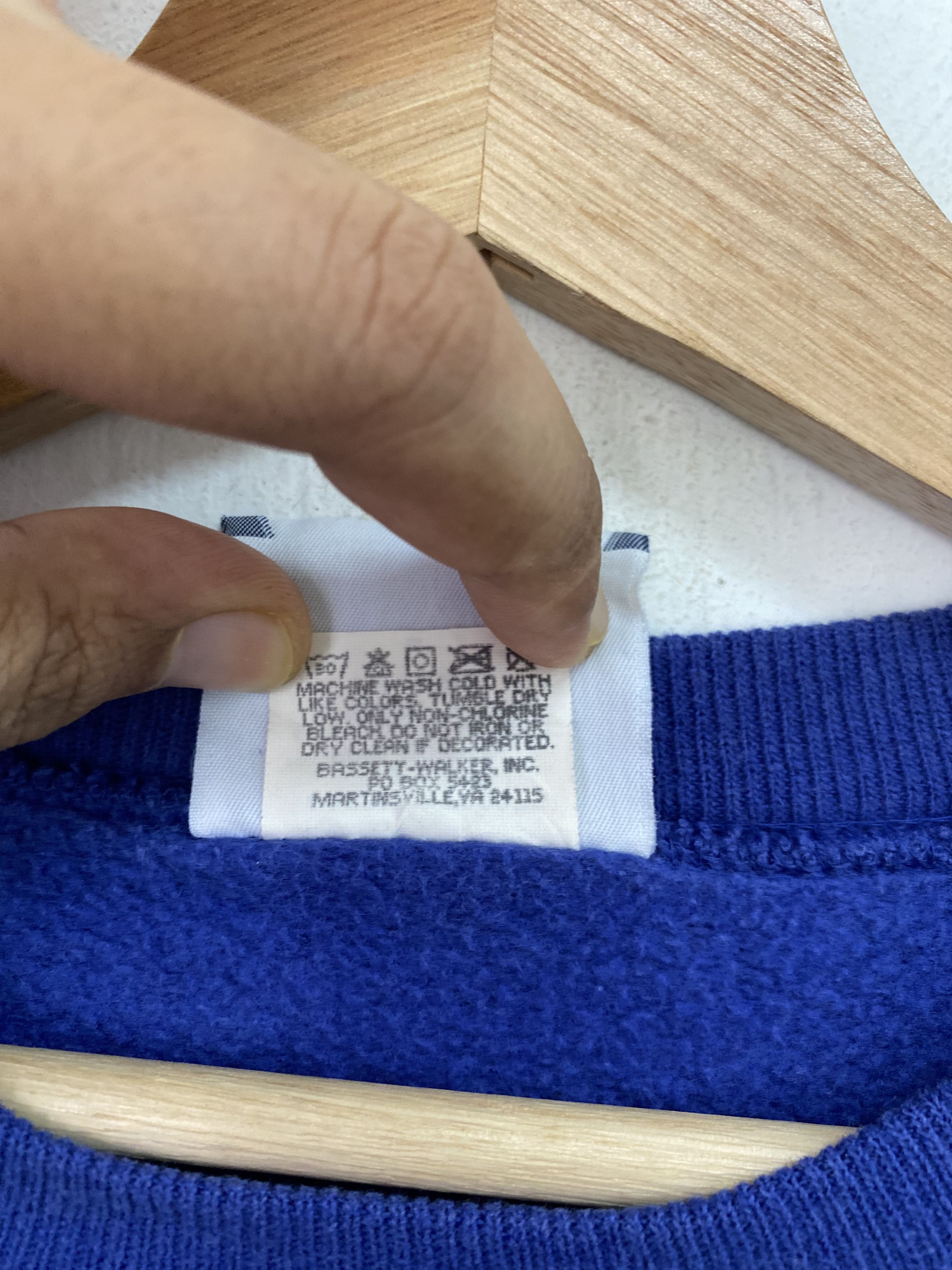 NBA × Vintage Vintage 90s Blue MillVille Cross Country Sweatshirt L Size Size US L / EU 52-54 / 3 - 12 Thumbnail