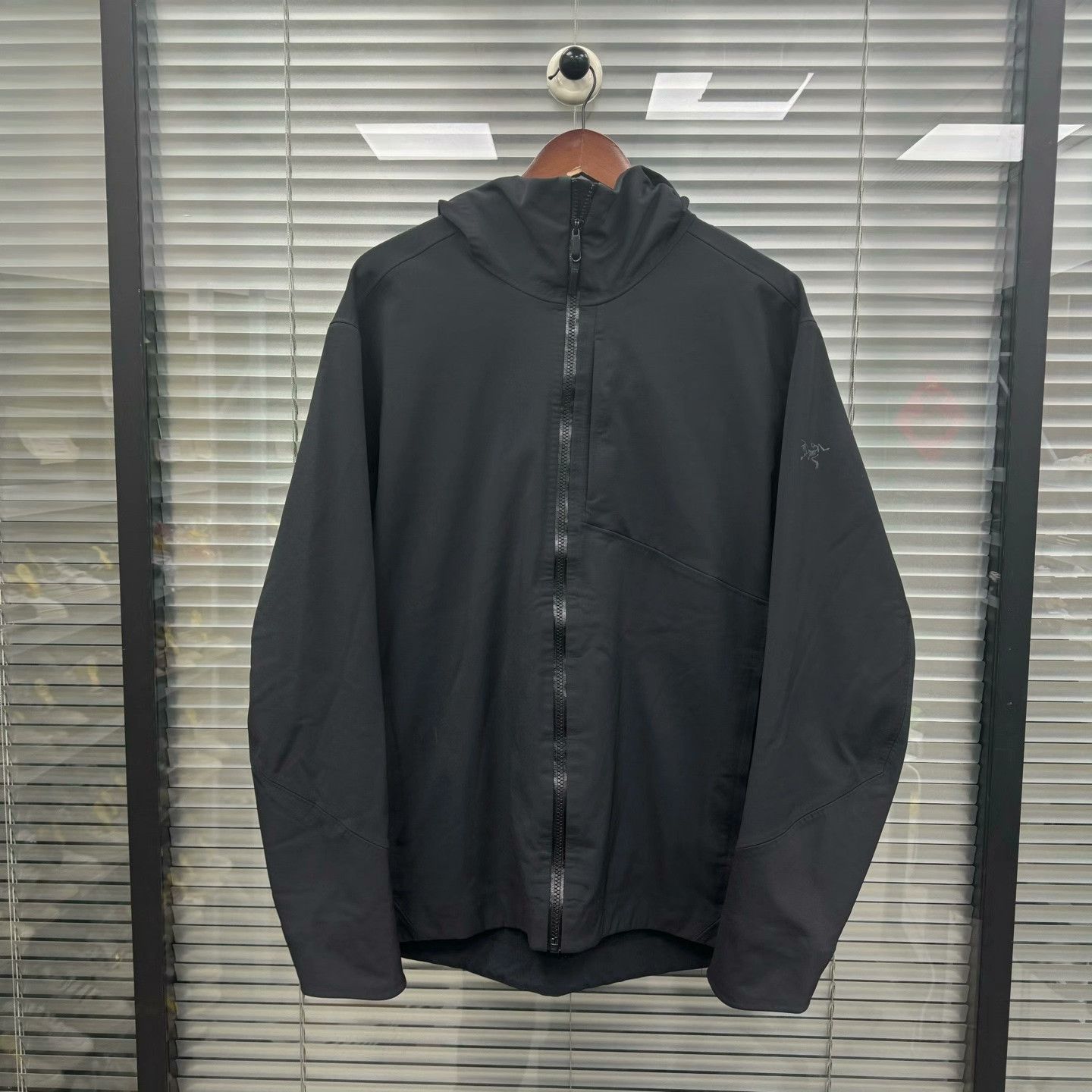 Arc'teryx Arc'teryx Black Light Jacket XL Men Size US XL / EU 56 / 4 - 1 Thumbnail