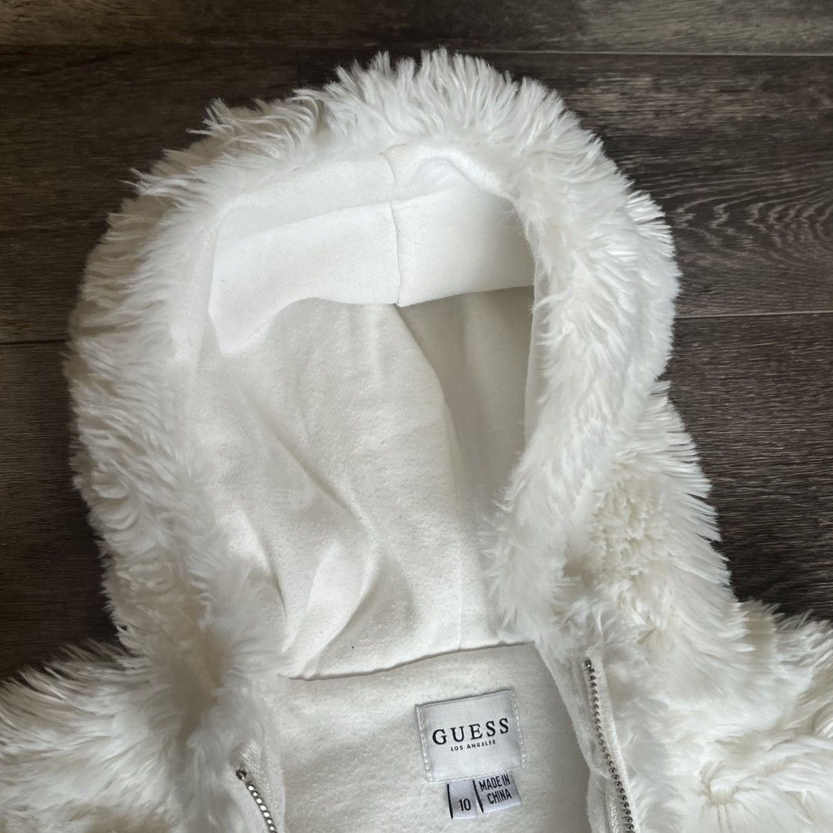 Guess Vintage Y2K 2000s Guess Jeans Faux Fur Zip Up Hoodie White Size XS / US 0-2 / IT 36-38 - 6 Thumbnail