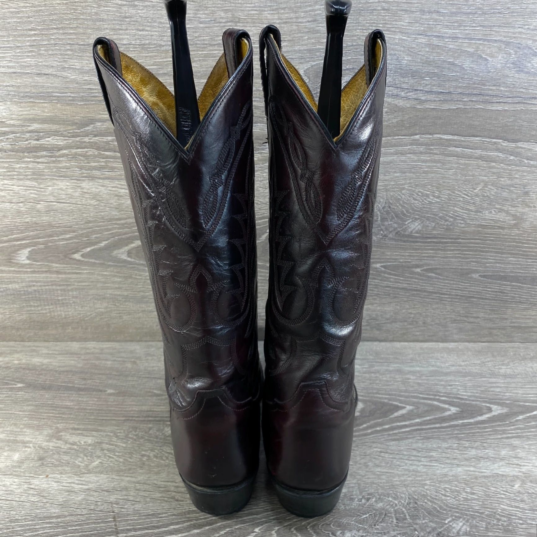 Tony Lama VINTAGE Tony Lama Boots Men's 8.5 EE Dark Cherry Burgundy Leather Cowboy Western Boots VTG 2996 Size US 9 / EU 42 - 7 Thumbnail