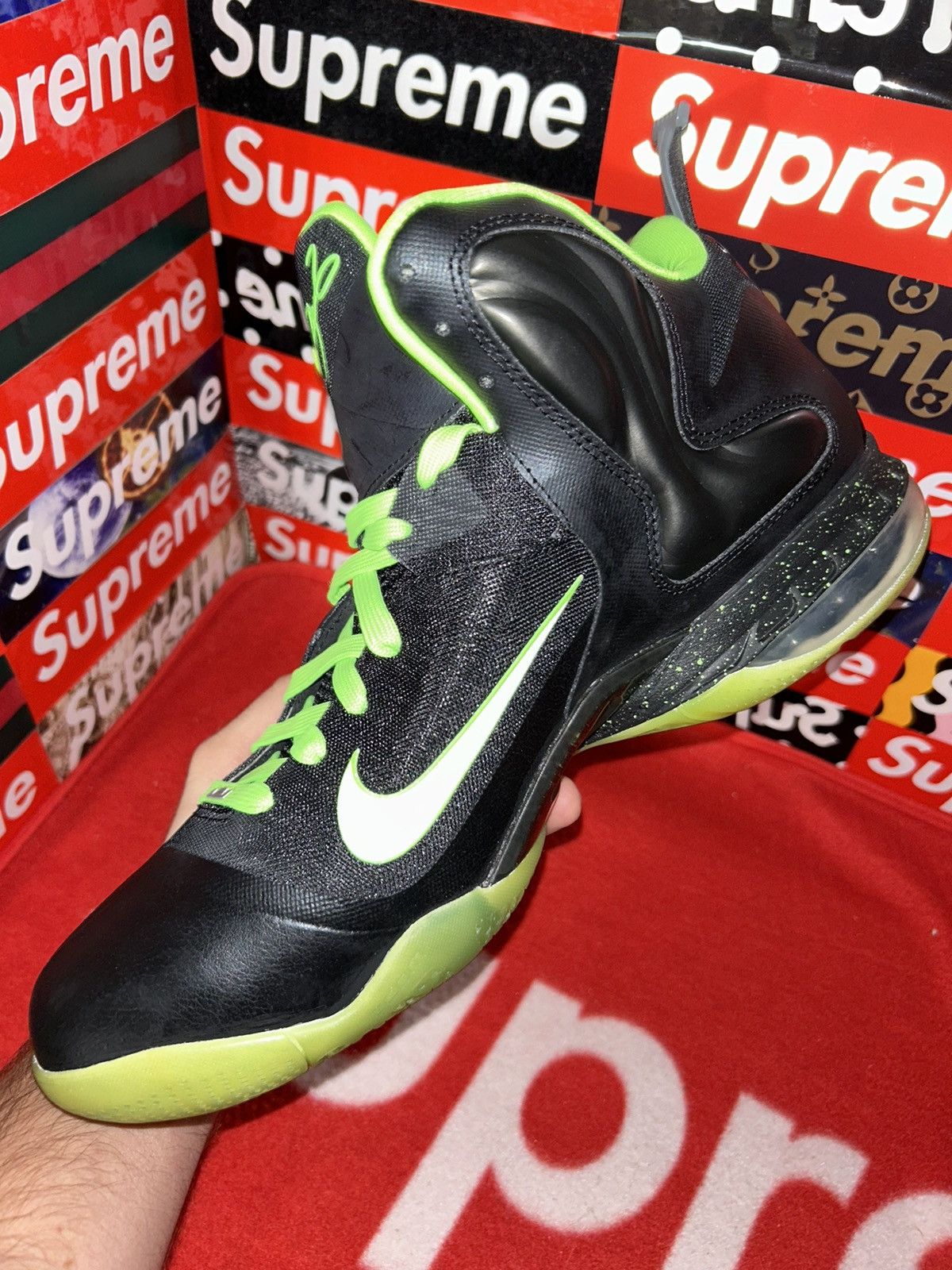 Nike Nike Lebron 9 Limited ID 532019-991 size 13 NEW nikeID Size US 13 / EU 46 - 11 Thumbnail
