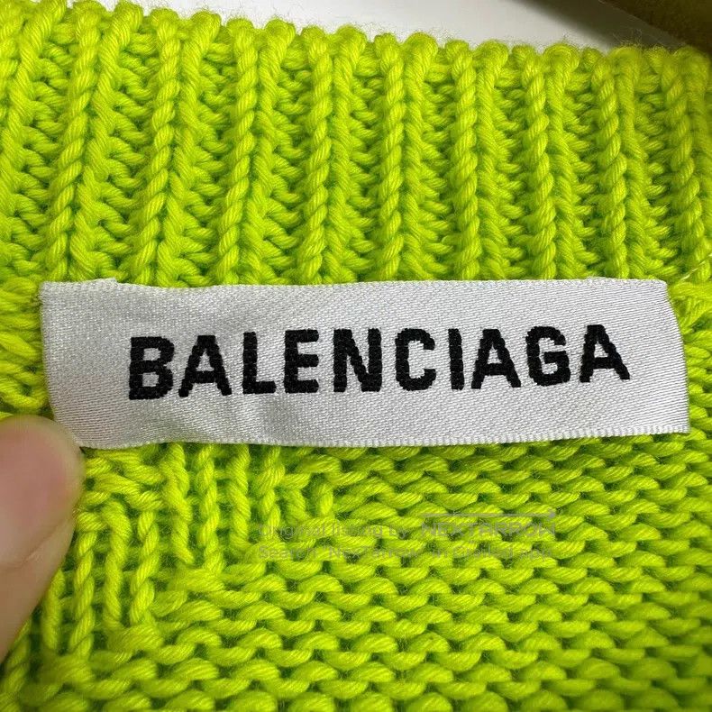 Balenciaga Balenciaga Neon Yellow Full Print Logo Knit Sweater Size US XS / EU 42 / 0 - 4 Thumbnail