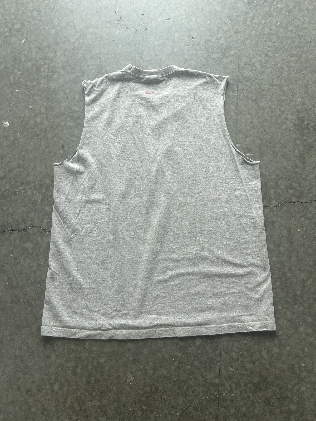 Nike × Vintage Vintage Y2K Nike Sleeveless Graphic Tee Size US M / EU 48-50 / 2 - 4 Thumbnail