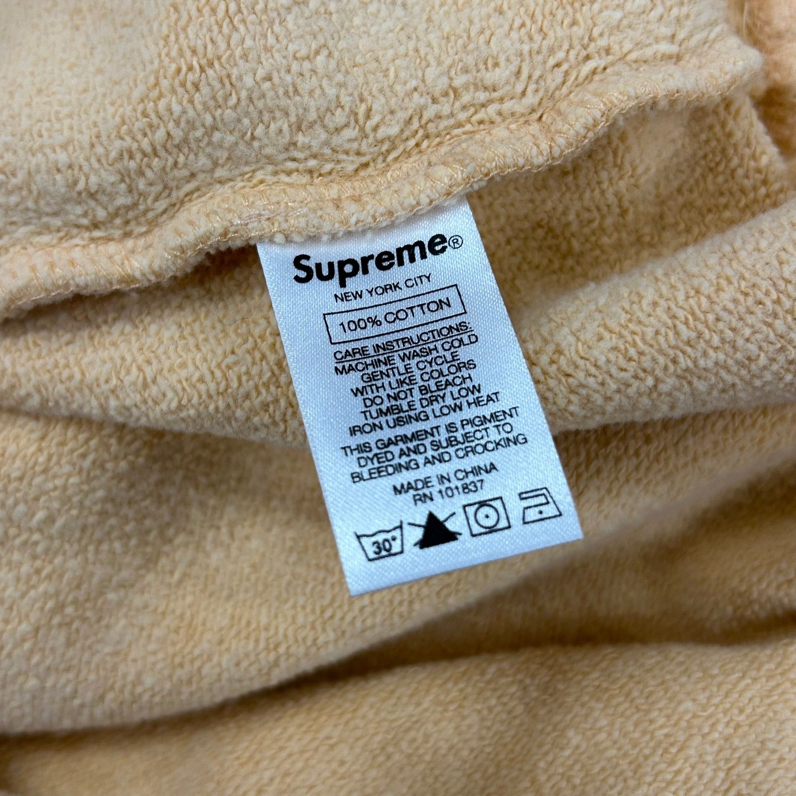 Supreme SS18 Supreme Overdyed Crewneck Sweater Peach Medium Size US M / EU 48-50 / 2 - 5 Thumbnail