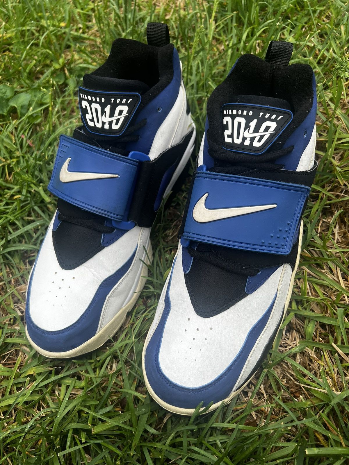 Nike RARE Nike Air Max Diamond Turf Size 12 Royal Blue shoes Size US 12 / EU 45 - 2 Thumbnail
