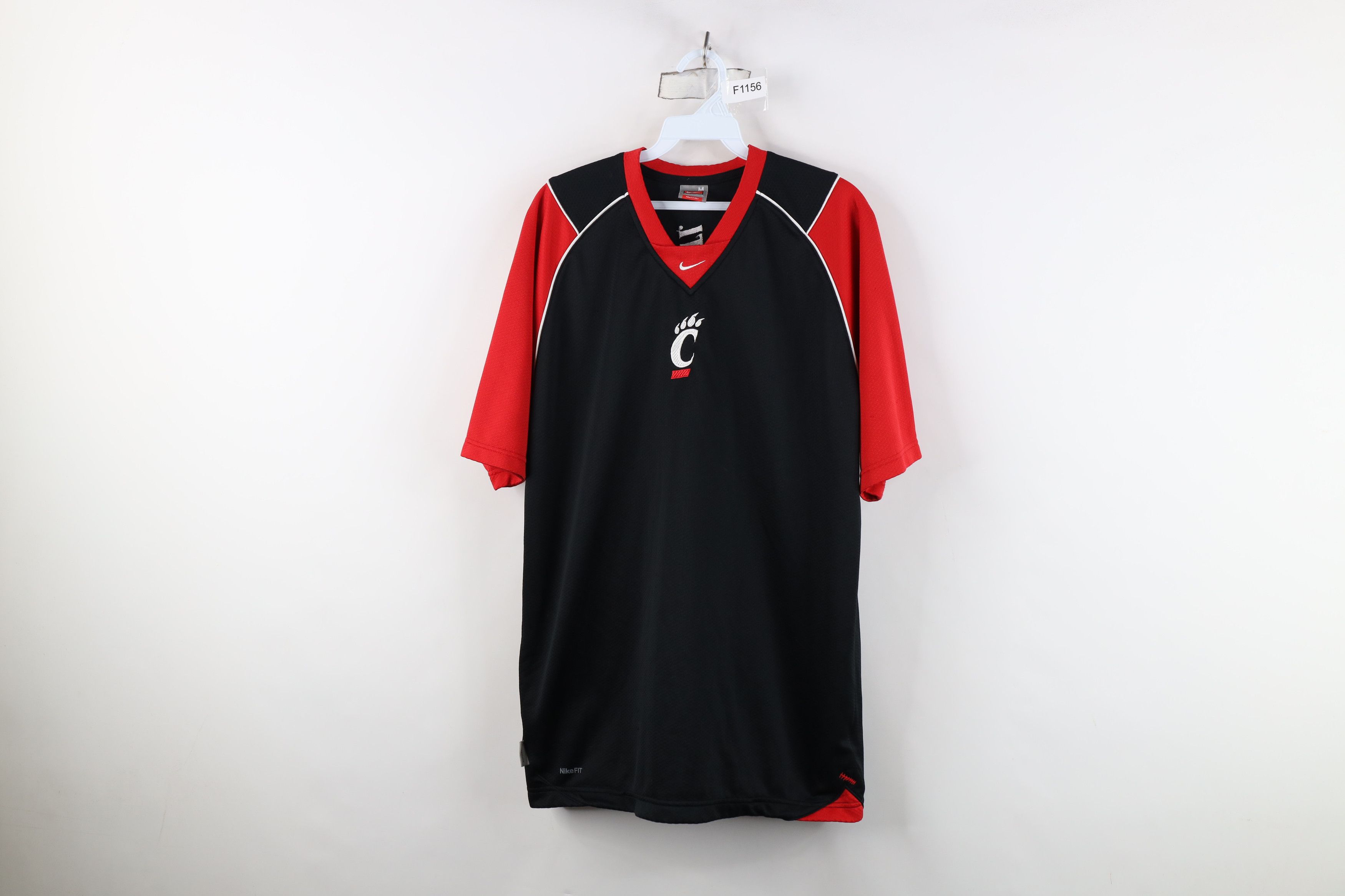Nike Vintage Nike University Cincinnati Football Center T-Shirt Size US M / EU 48-50 / 2 - 1 Thumbnail