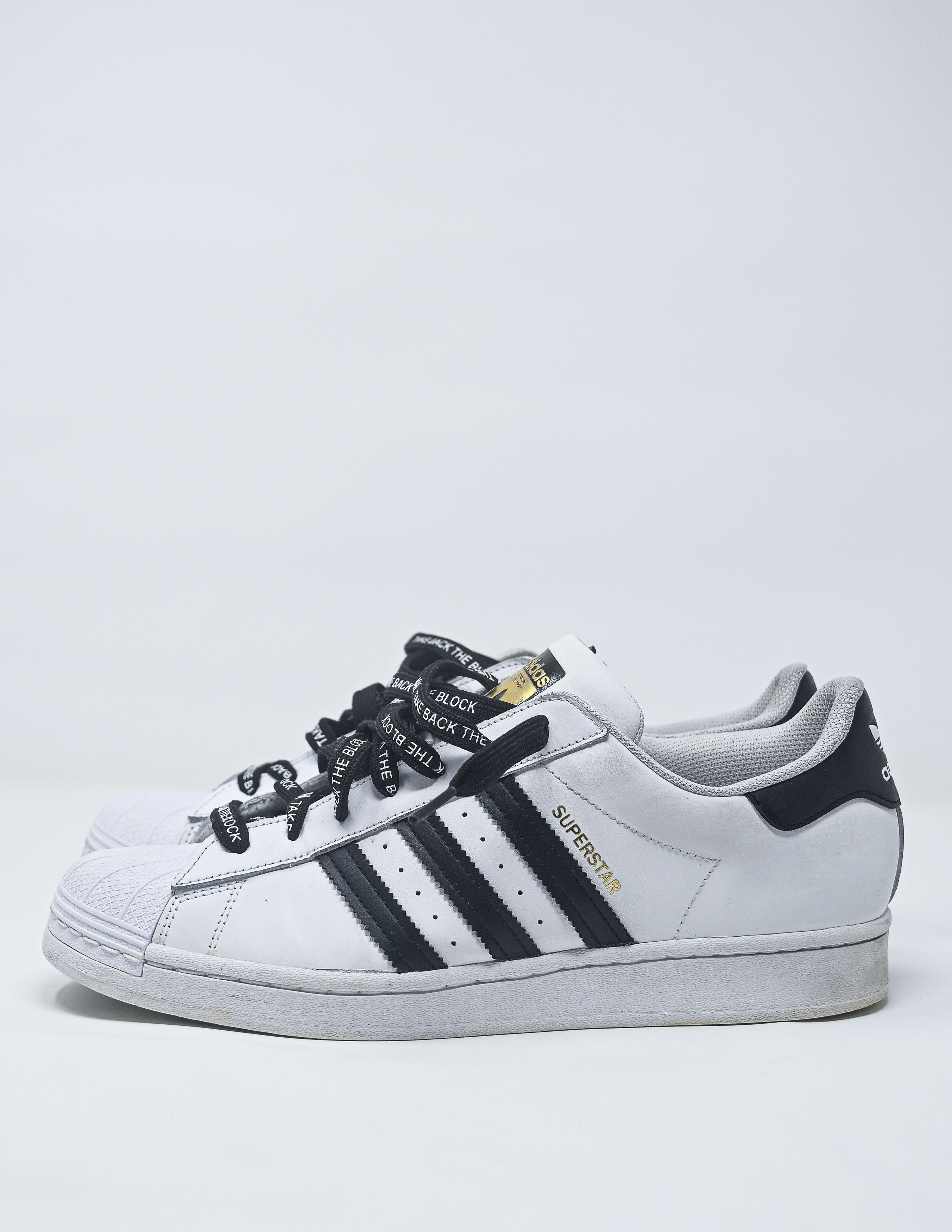Adidas Adidas Streetwear Collab Hood Holidays Superstar Sneaker Size US 10.5 / EU 43-44 - 9 Thumbnail