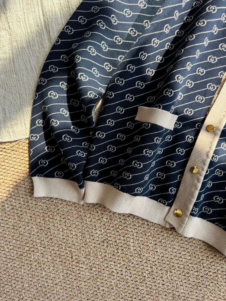 Gucci Gucci Full-print logo interlocking double G oblique stripe Size L / US 10 / IT 46 - 4 Thumbnail