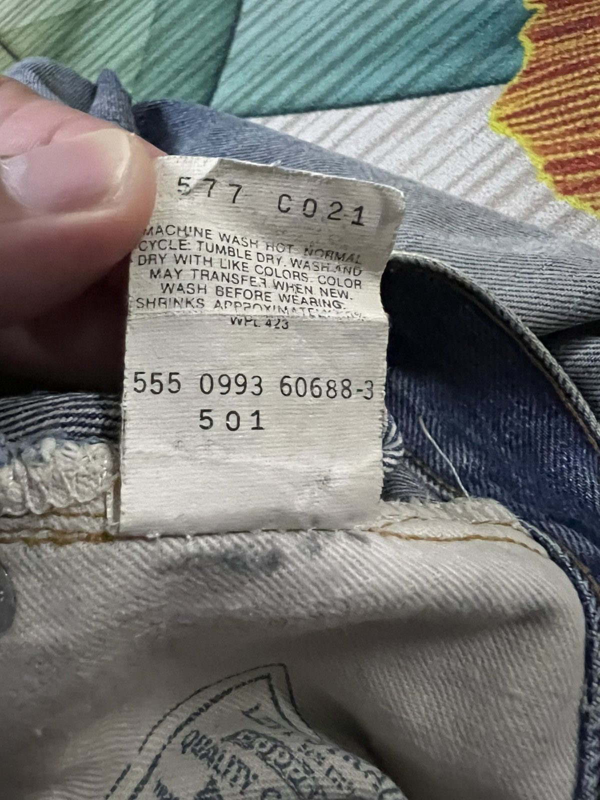Levi's Vintage 1993 Levis 501 E Selvedge Distressed Ripped Jean Size US 29 - 25 Thumbnail