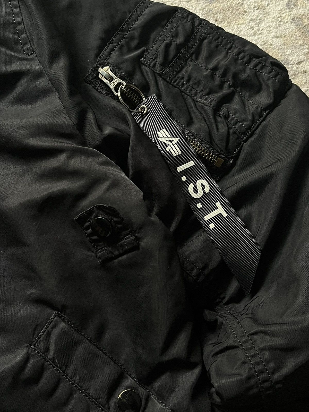 Alpha Industries × Stussy Stussy x Alpha Industries Bomber Very Rare 1/1 Boxy Sample Size US S / EU 44-46 / 1 - 16 Thumbnail