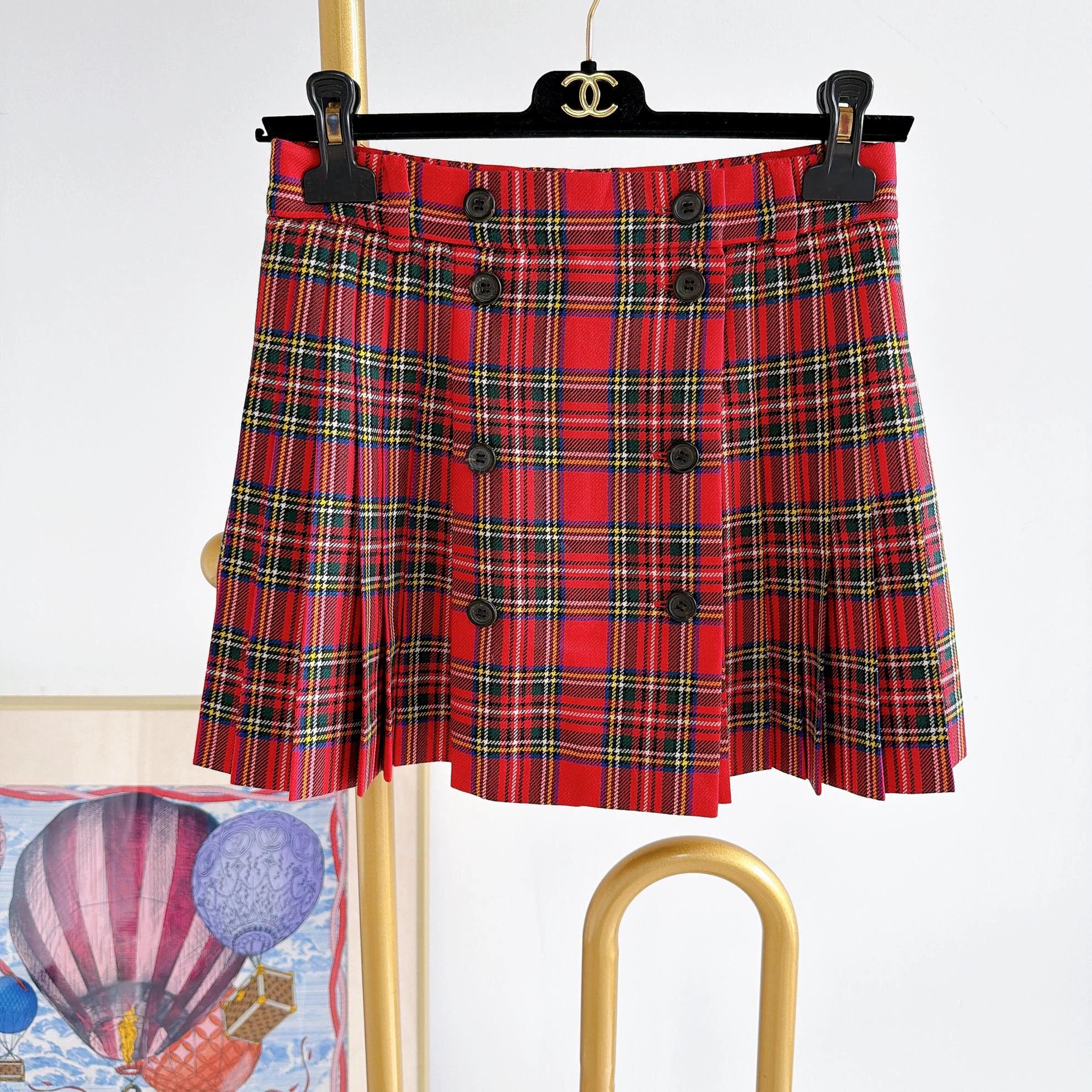 Miu Miu MIU MIU Red Checkered Skirt 42 9108 Size 28" / US 6 / IT 42 - 1 Thumbnail