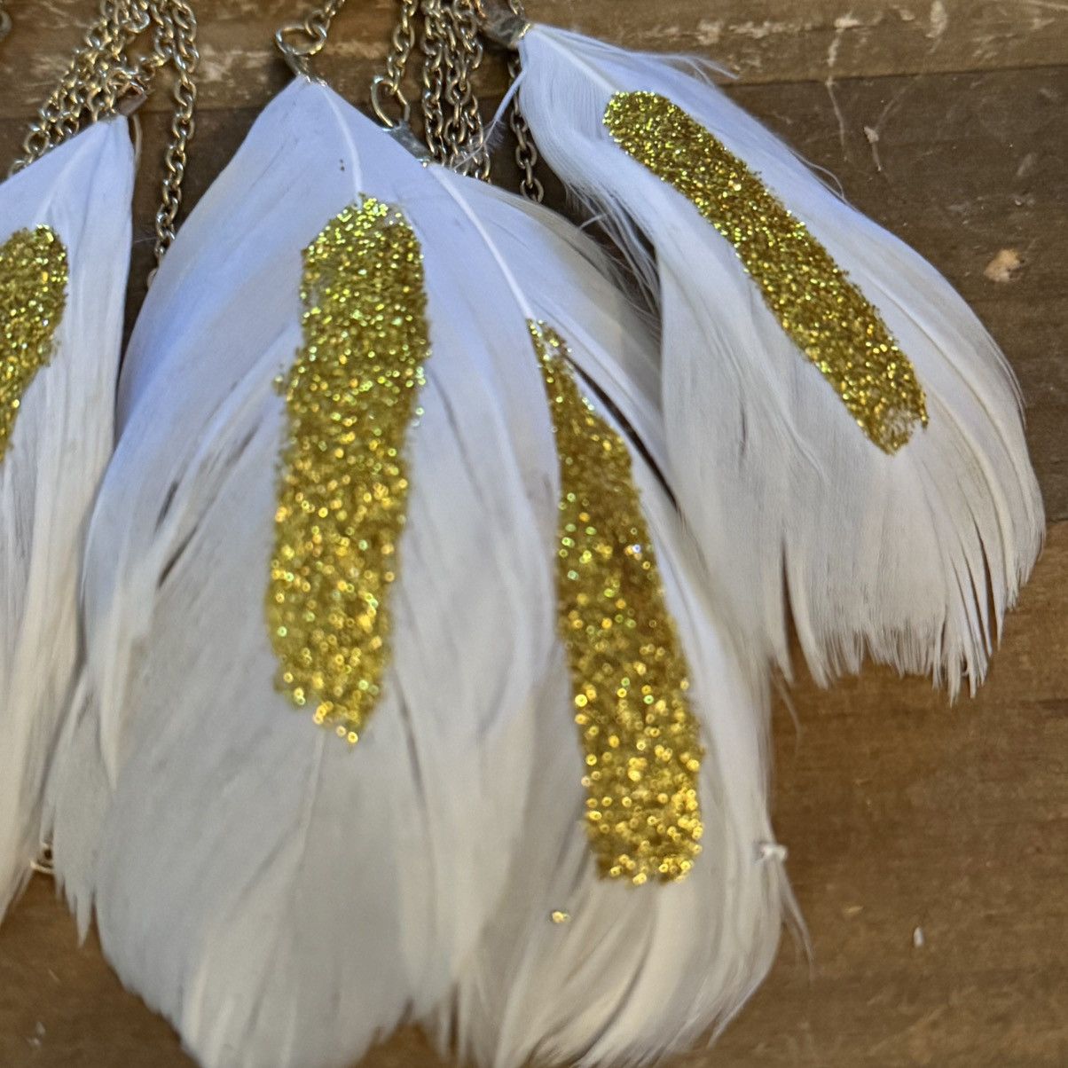 Aldo Aldo gold tone chain and white feather dangle earrings Size ONE SIZE - 4 Thumbnail