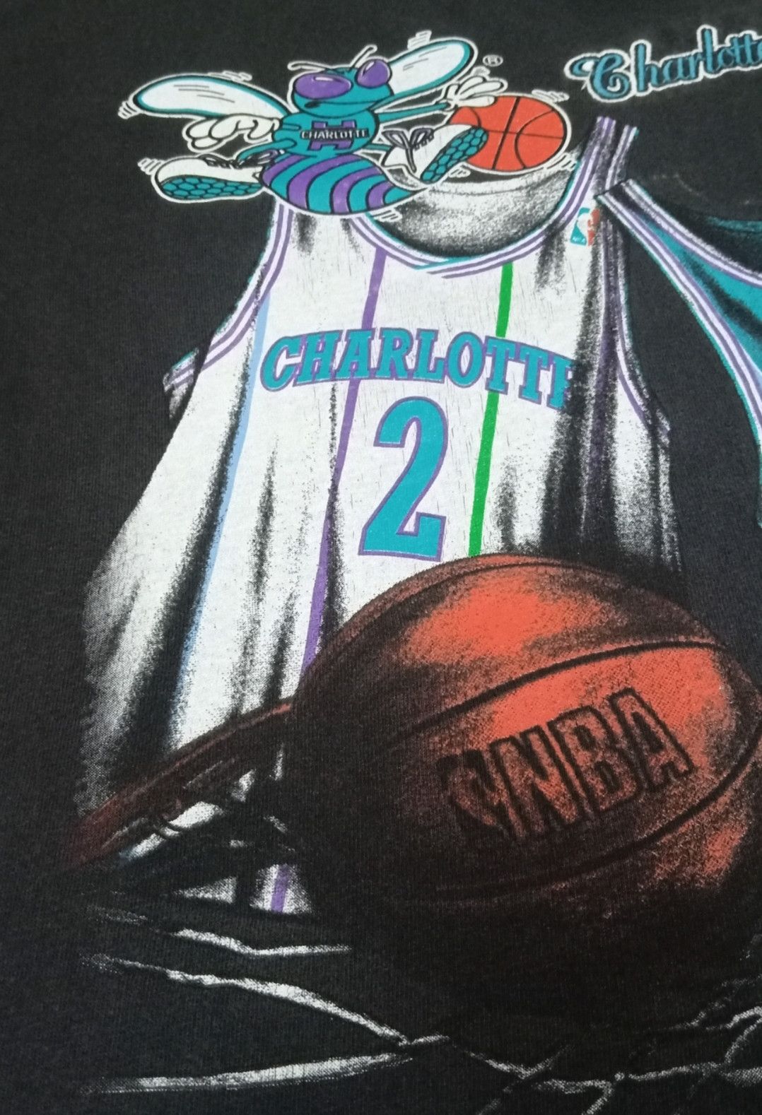 NBA Vintage 90s NBA Charlotte Hornets T-shirt Size US L / EU 52-54 / 3 - 5 Thumbnail
