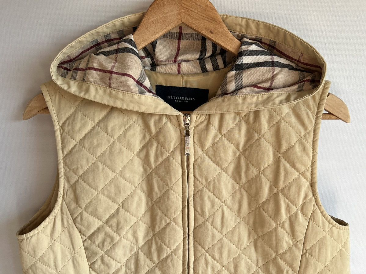 Burberry Vintage Burberry London Quilted Vest Size M / US 6-8 / IT 42-44 - 4 Thumbnail