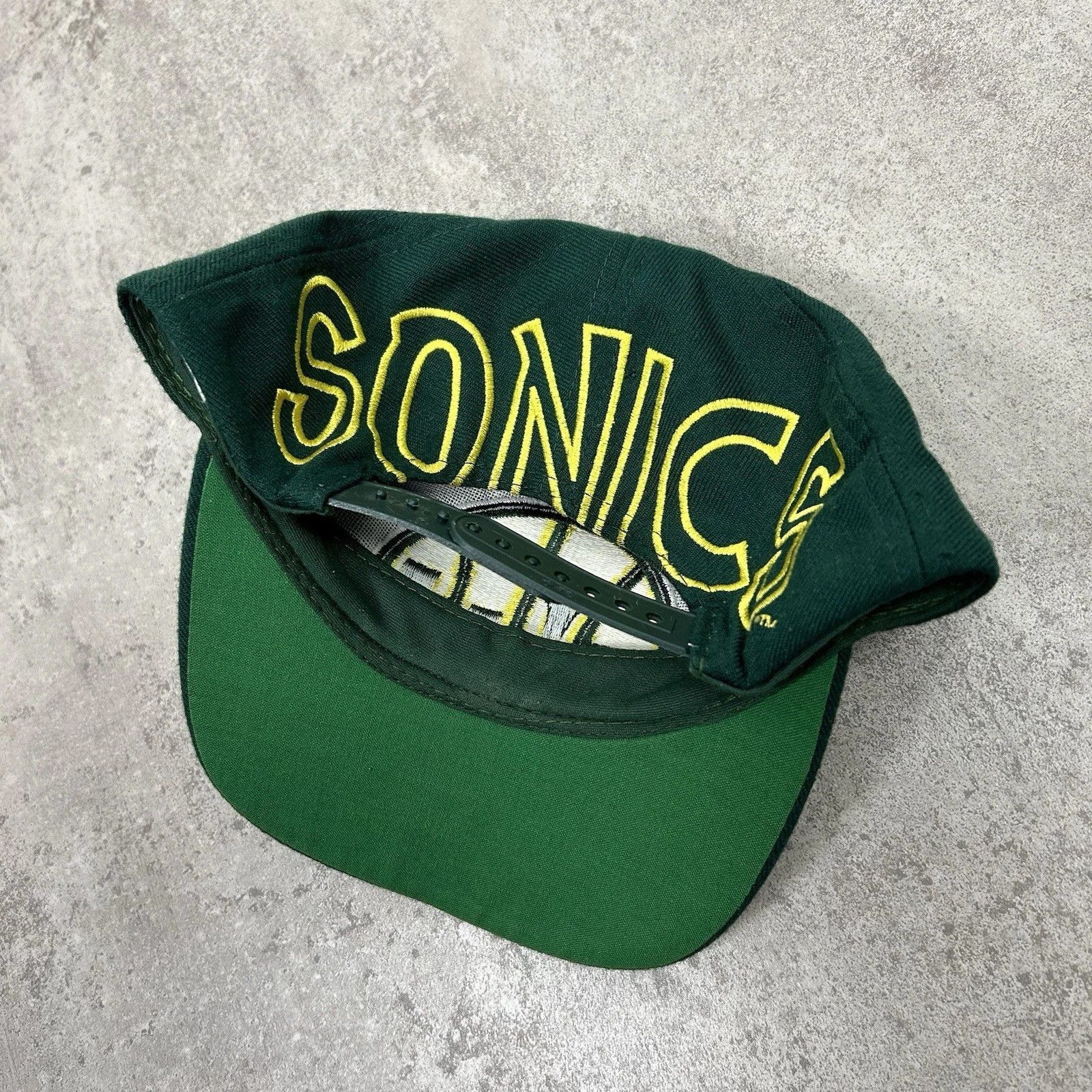 NBA × Vintage SEATTLE SUPERSONICS SIGNATURE AJD MIRROR SNAPBACK SIZE FREE Size ONE SIZE - 3 Thumbnail