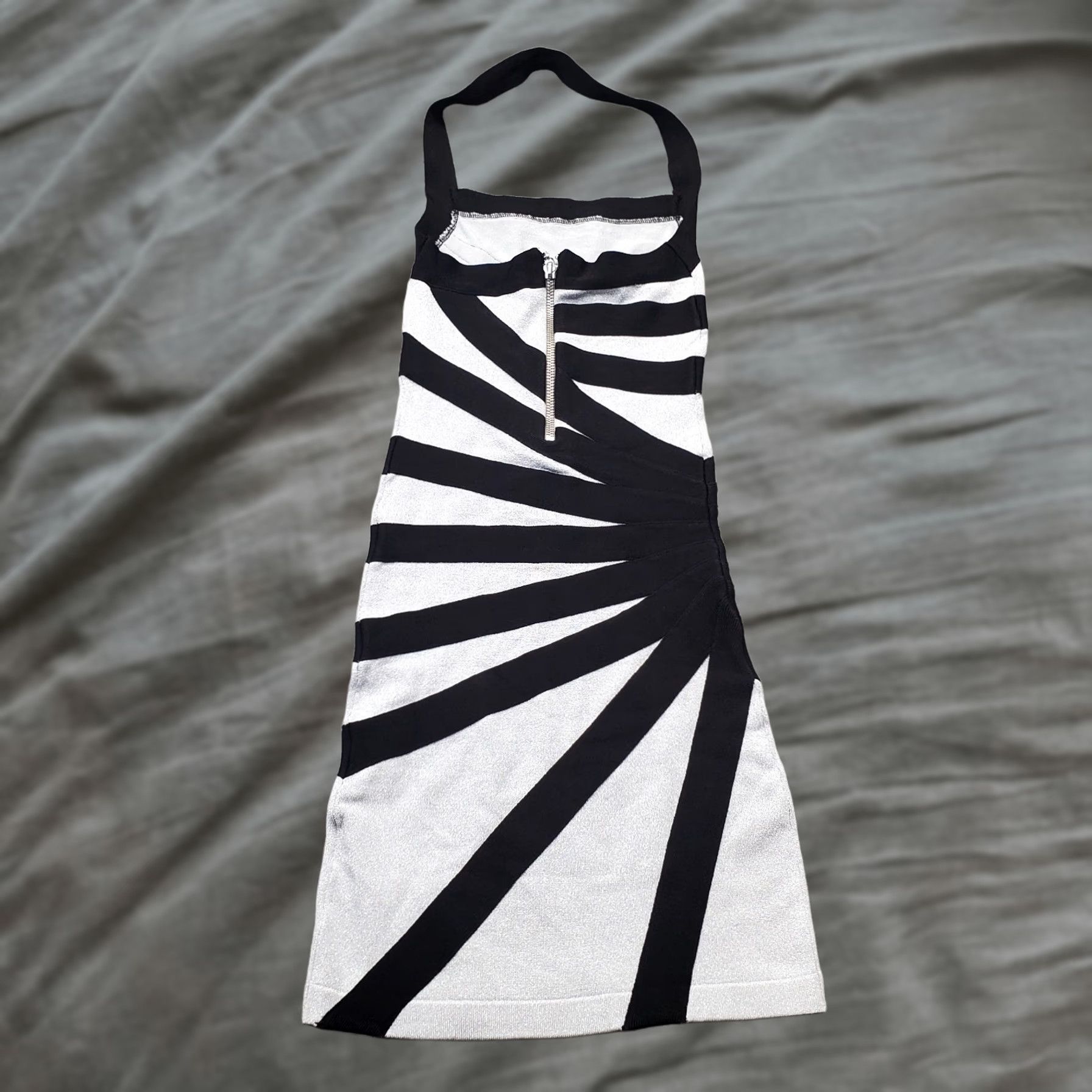 Bebe bebe Bodycon Dress Womens XS Silver Black Striped Halter Neck Back Zip Shirt Sleeveless Knee Length Formal Party/Cocktail Womens XS Silver & Black Size XS / US 0-2 / IT 36-38 - 1 Thumbnail