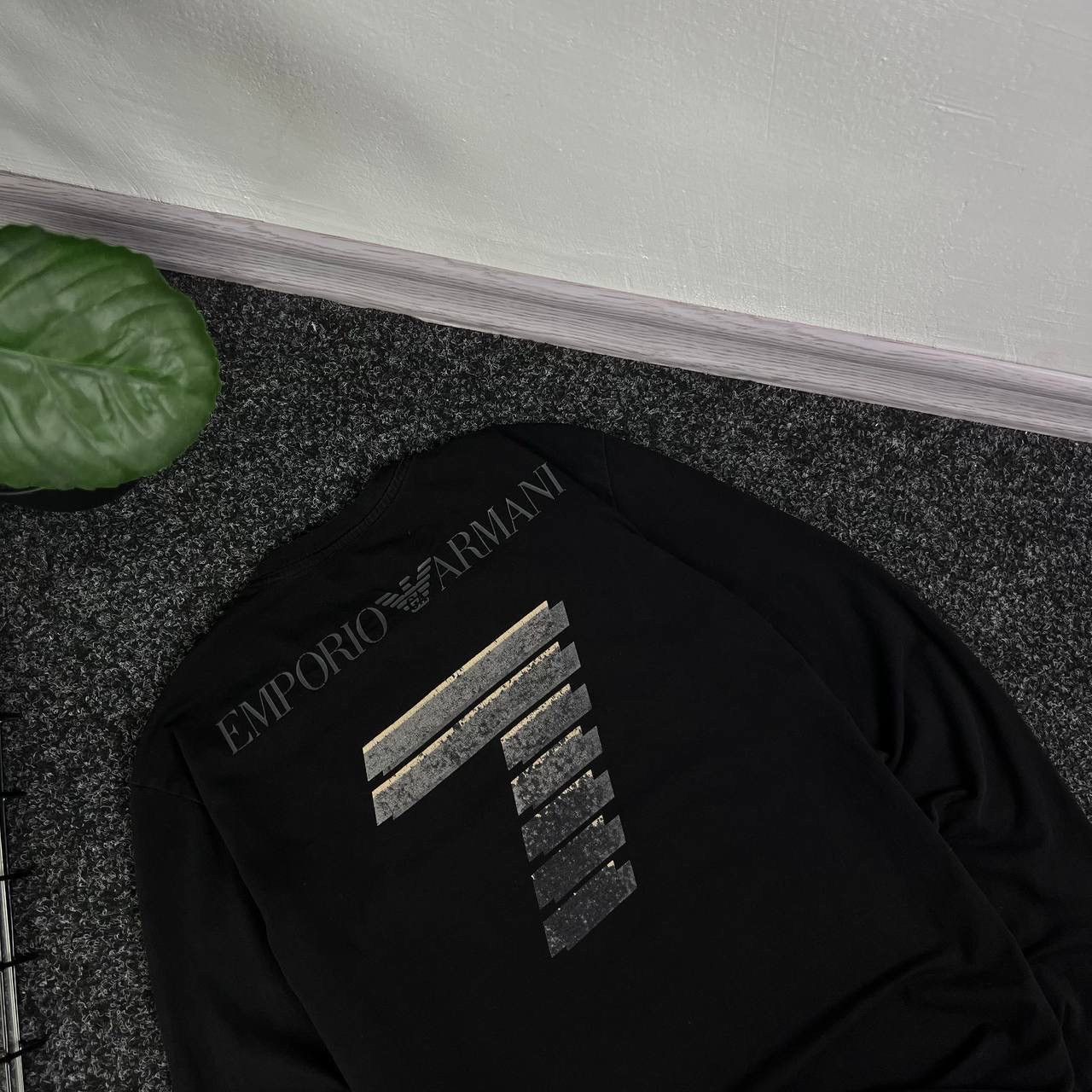 Emporio Armani Vintage Armani Big Logo Long Sleeve Avant Garde Affliction Size US S / EU 44-46 / 1 - 2 Thumbnail