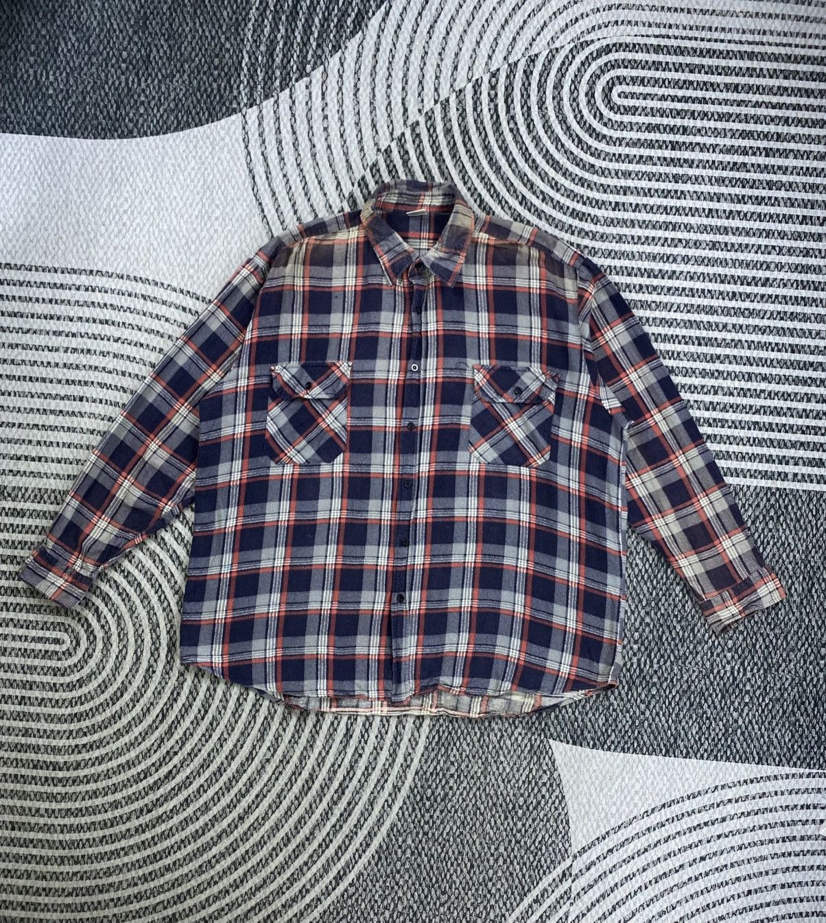 Vintage Vintage Essentials Casual Checked Button Up Shirt Size US XXL / EU 58 / 5 - 1 Thumbnail