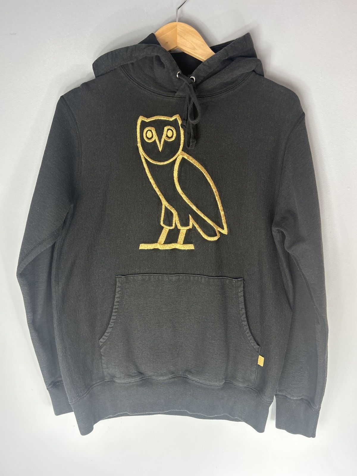 October's Very Own OG Octobers Very Own Embroidered Owl Gold Pullover Hoodie Size US M / EU 48-50 / 2 - 1 Thumbnail