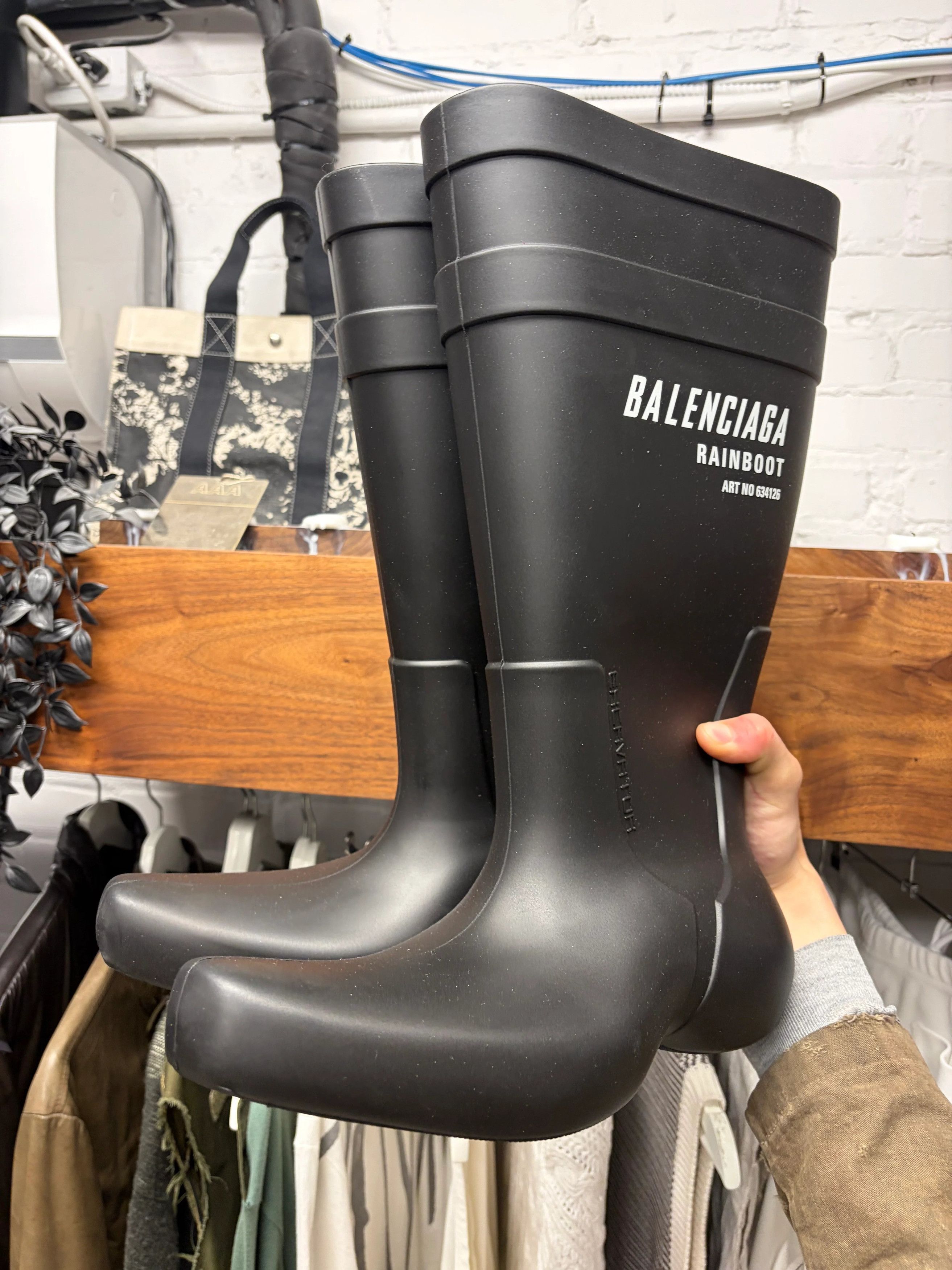 Balenciaga Balenciaga ‘Excavator’ Pointed Toe Black Rubber Boots Size US 7 / EU 40 - 3 Thumbnail