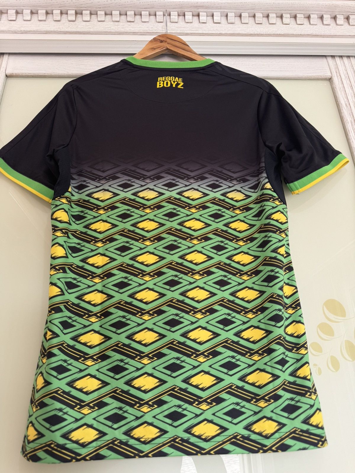 Umbro Jamaica 2018-2020 Away Soccer Jersey Football Kit Shirt Size US S / EU 44-46 / 1 - 7 Thumbnail