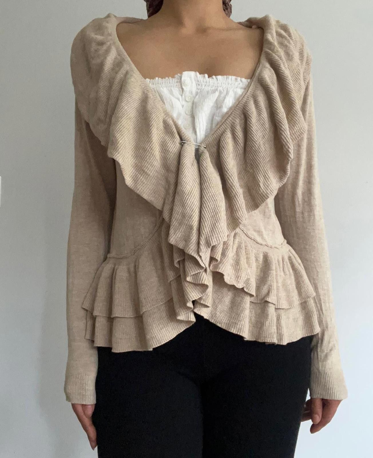 Other Cute ruffled cream cardigan Size M / US 6-8 / IT 42-44 - 1 Thumbnail