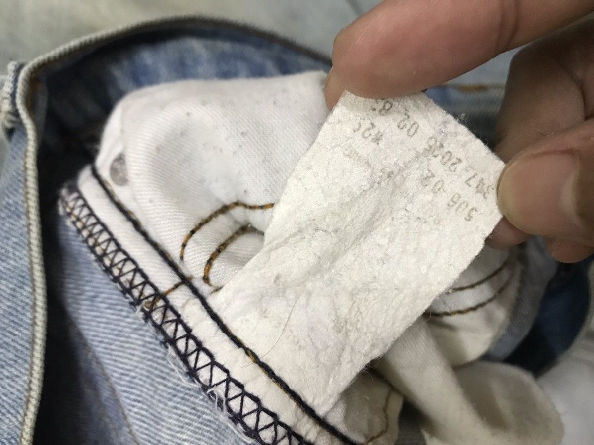 Vintage Levis Lot 506 Distressed Denim Jeans