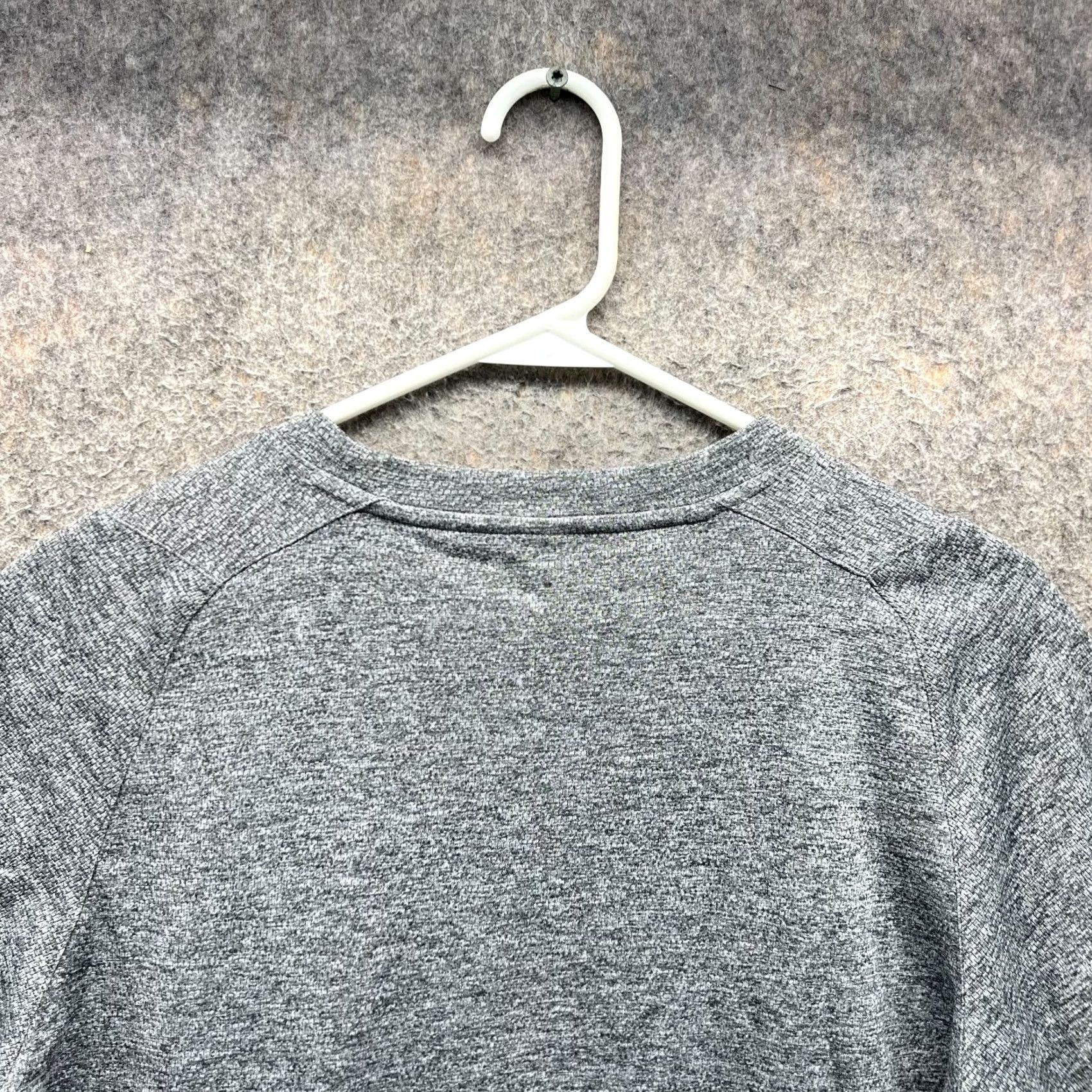 Adidas VINTAGE Adidas Shirt Mens Medium Gray Heather Short Sleeve Athletic Jersey Trefoil Size US M / EU 48-50 / 2 - 6 Thumbnail