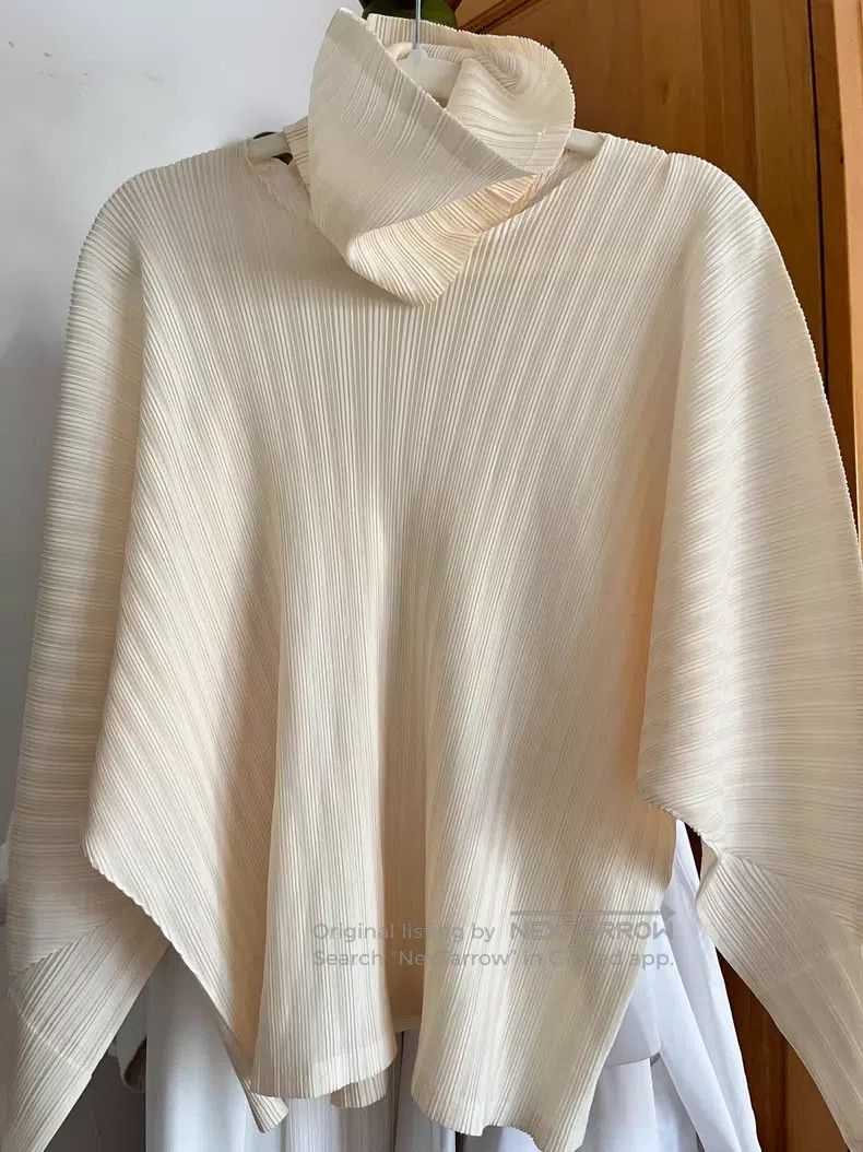 Issey Miyake Issey Miyake Turtleneck Batwing Top Size L / US 10 / IT 46 - 2 Thumbnail