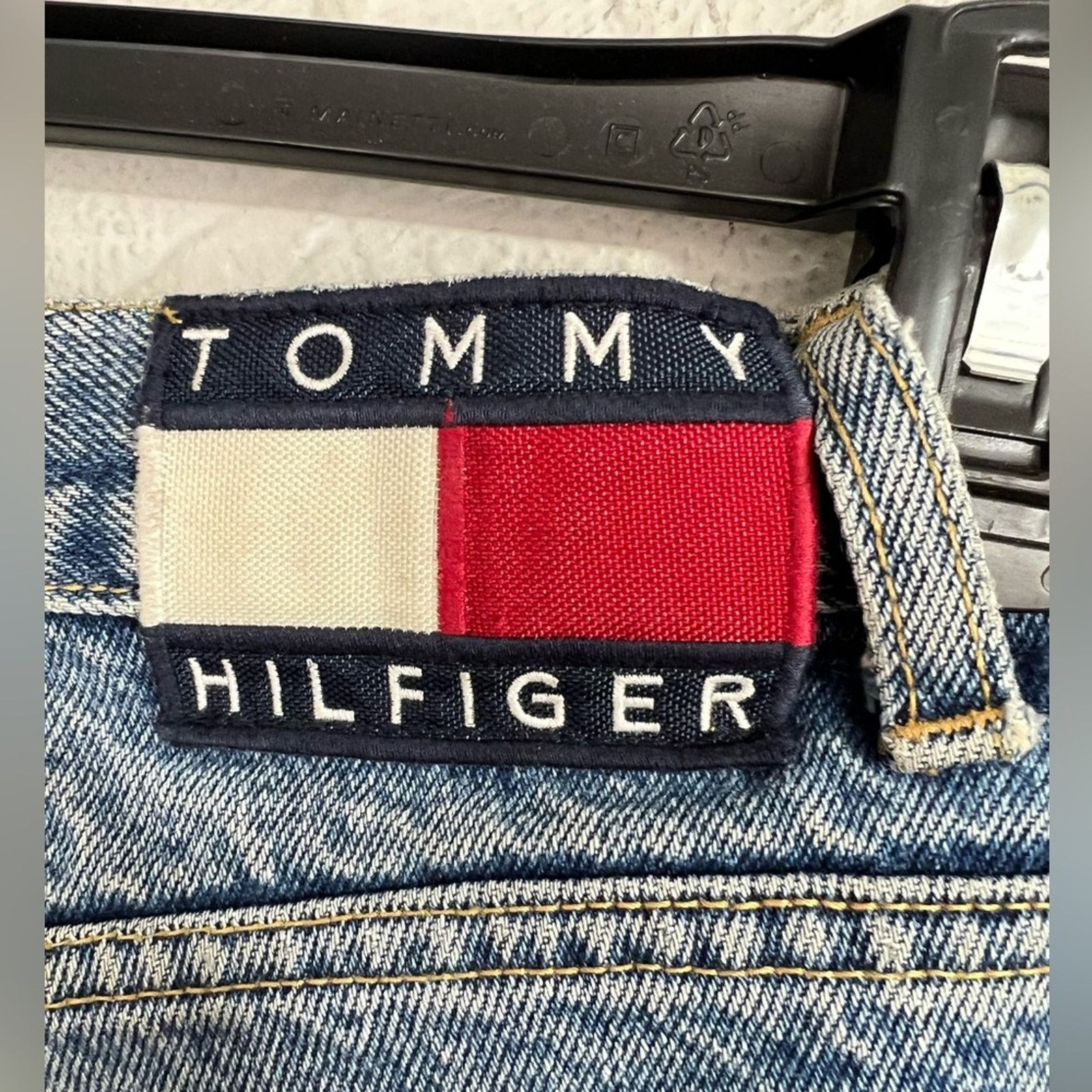 Tommy Hilfiger VTG Tommy Hilfiger Patch Side Detail Relaxed Fit Jeans 32x32 Size US 32 / EU 48 - 5 Thumbnail