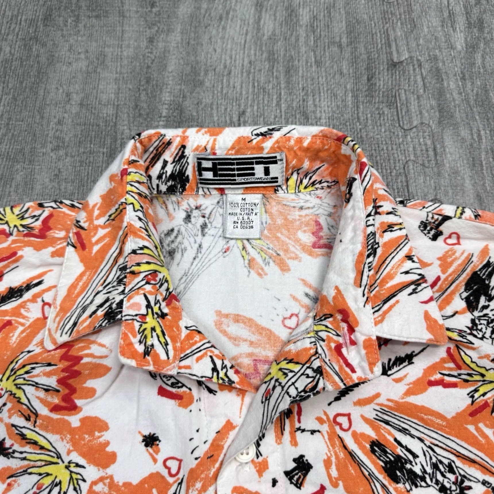 Vintage Vintage 1990s Heet Sportswear Men's Short Sleeve Button Shirt Tropical Orange Cotton NYC Statue of Liberty Summer Beach Party Size US M / EU 48-50 / 2 - 3 Thumbnail