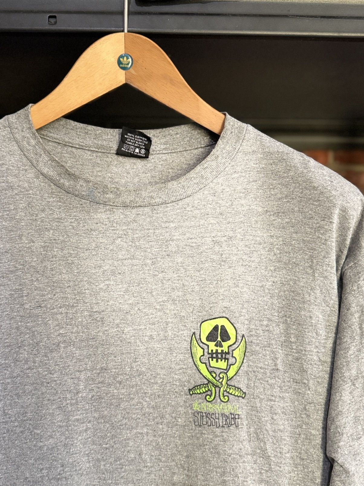 Stussy Vintage Stussy Tribe The International Skulls Streetwear Tee Size US L / EU 52-54 / 3 - 7 Thumbnail