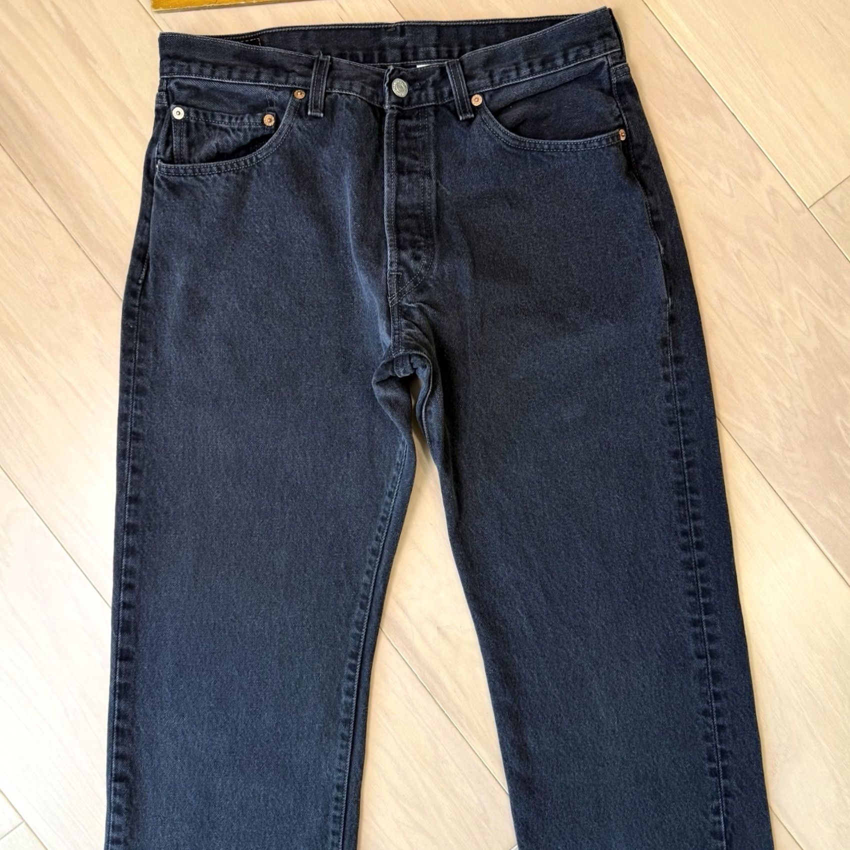 Levi's VINTAGE Levi's 501 Jeans 32 Black 90s Straight Leg Denim Minimalist 32x32 Mens Jeans 90s Vintage Levi's 501 Series Black Denim Straight Size US 30 / EU 46 - 3 Thumbnail