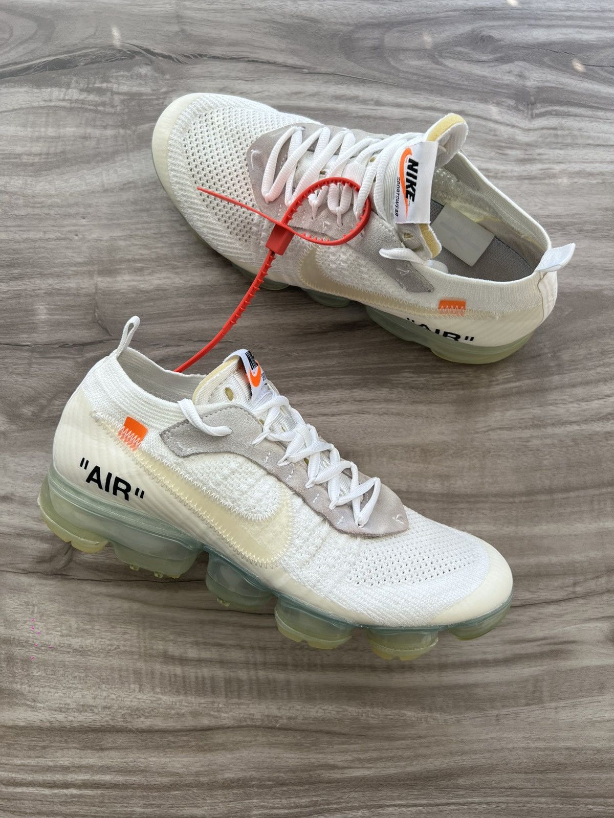 Size 8.5 Men’s/ 10 Women’s- Nike Off-White x Air VaporMax
